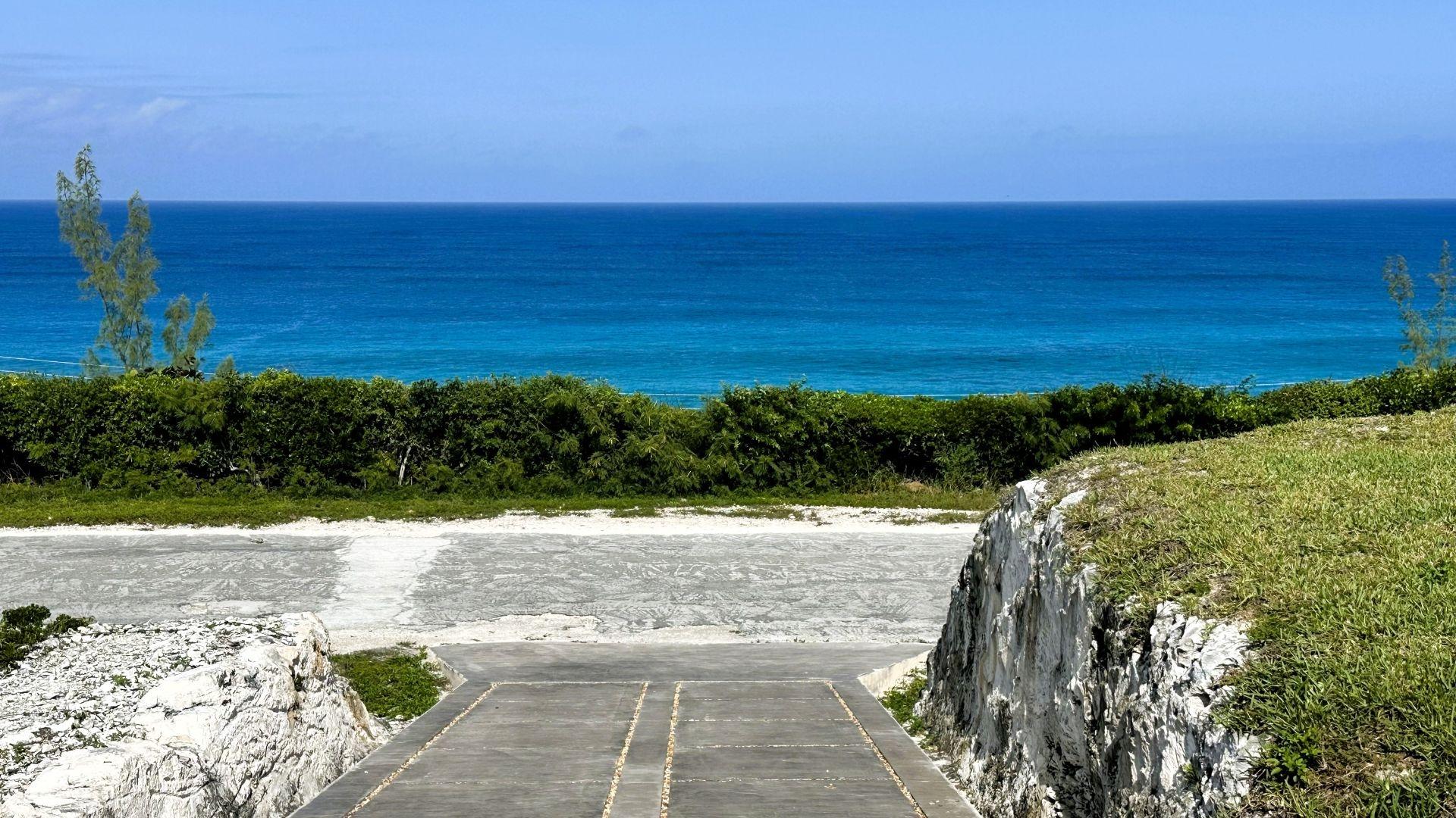 5 OCEAN DRIVE RAINBOW BAY