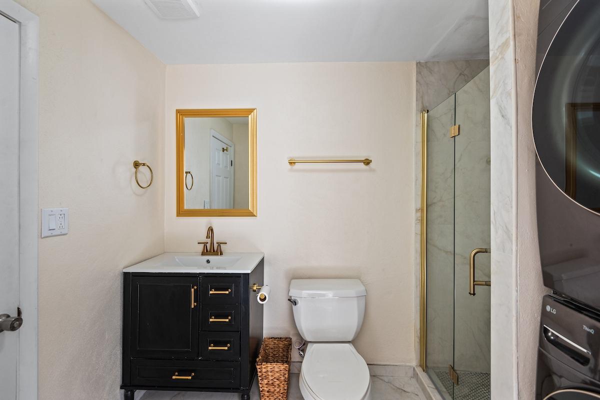 UNIT 301 PILOT HOUSE