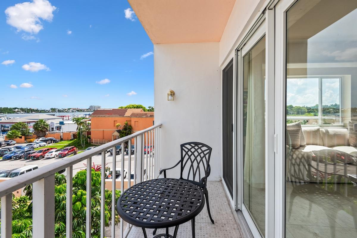 UNIT 301 PILOT HOUSE