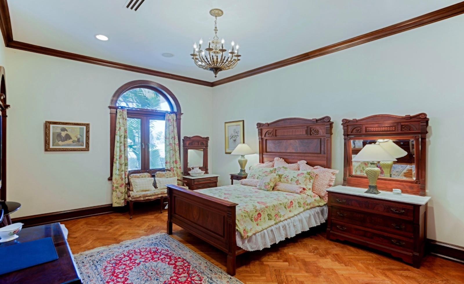 64 OCEAN CLUB ESTATES