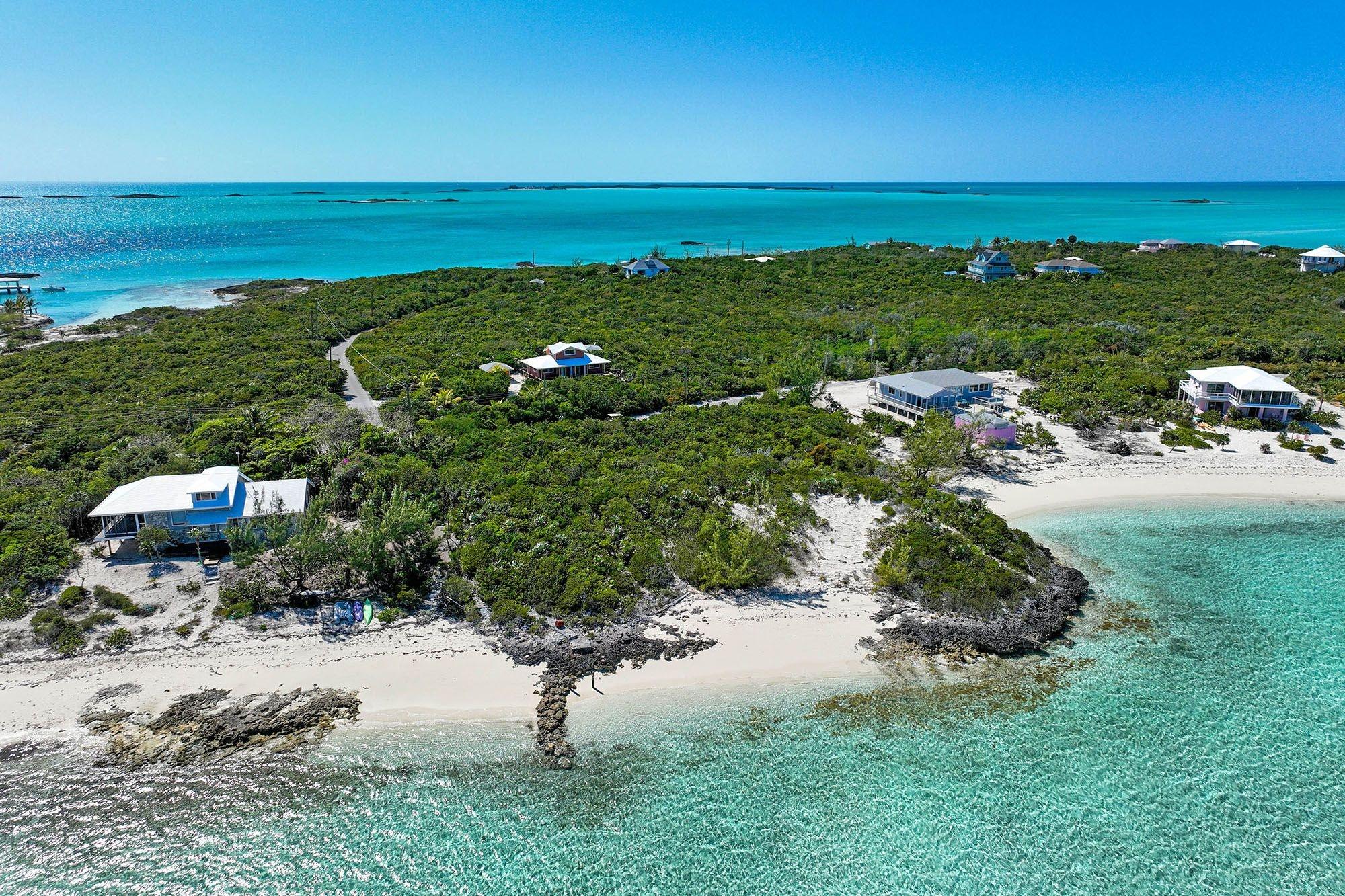 STANIEL CAY BEACHFRONT