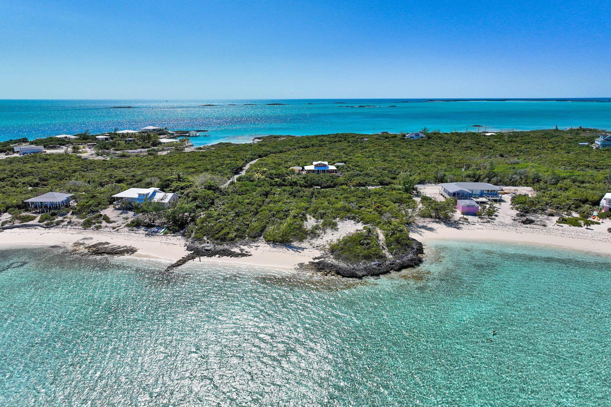 STANIEL CAY BEACHFRONT