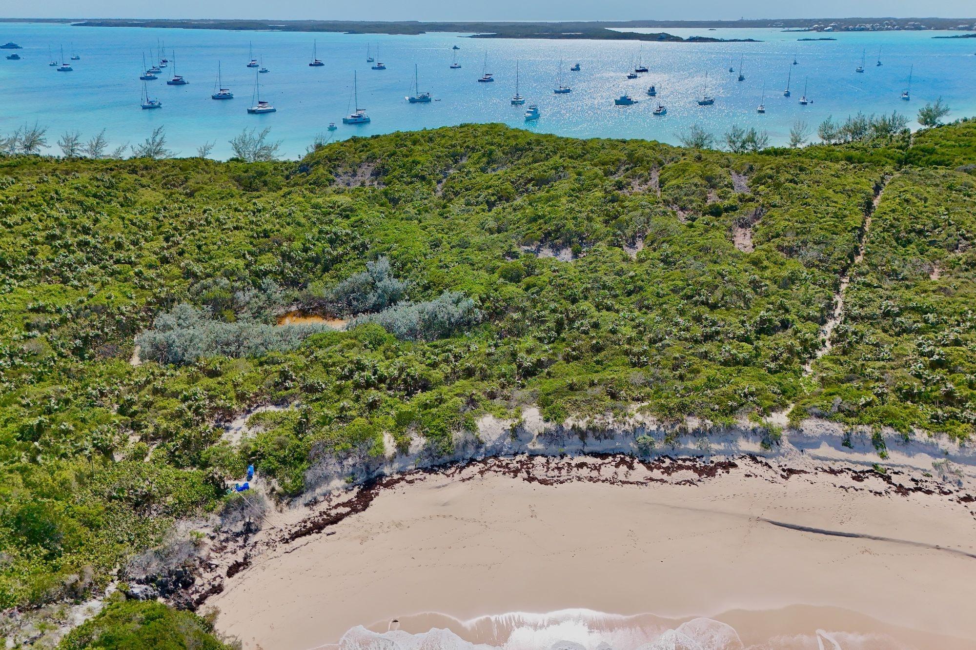 3 ACRES BEACHFRONT STOCKI