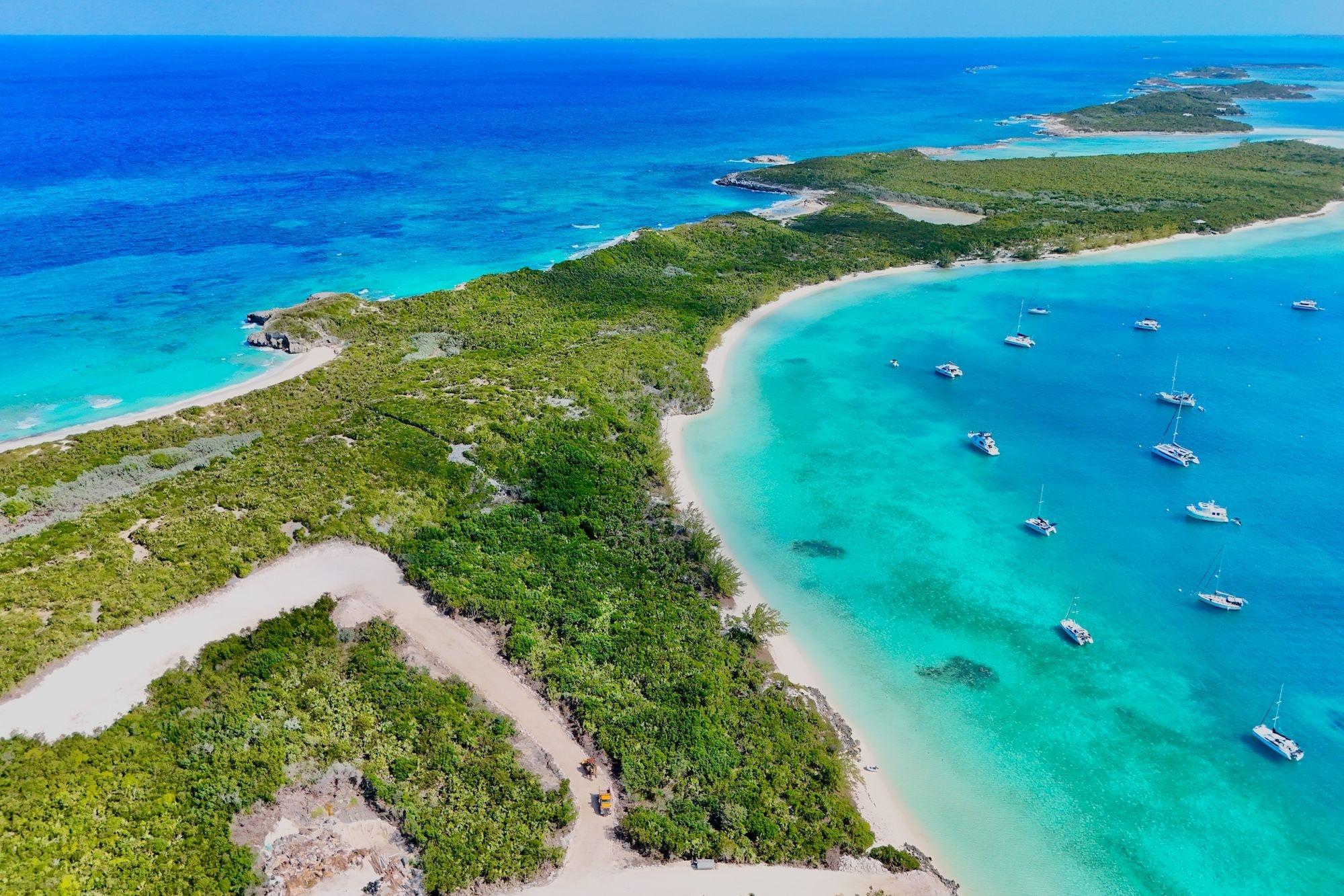 3 ACRES BEACHFRONT STOCKI