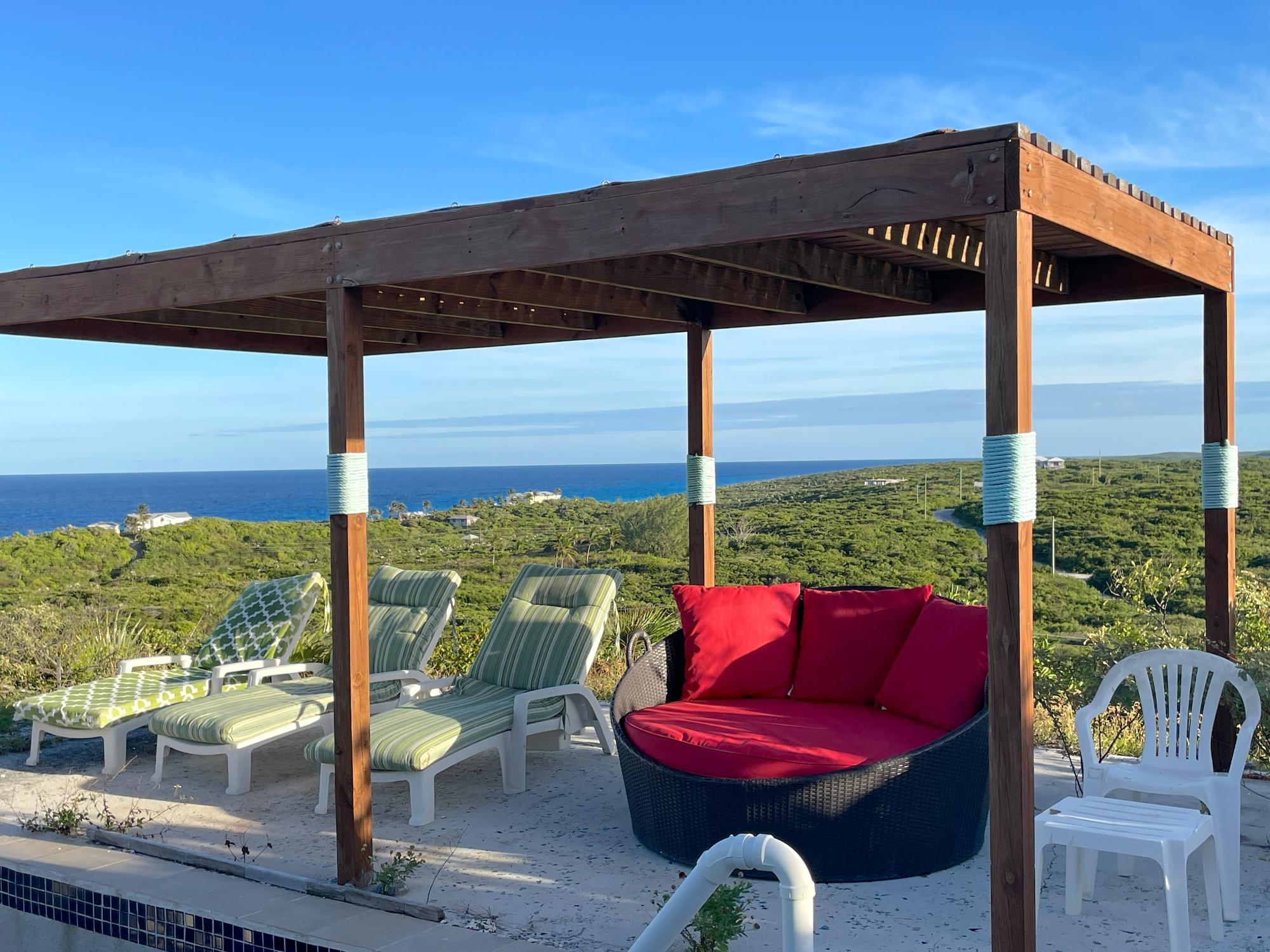 3/1 HOME   POOL/GARAGE