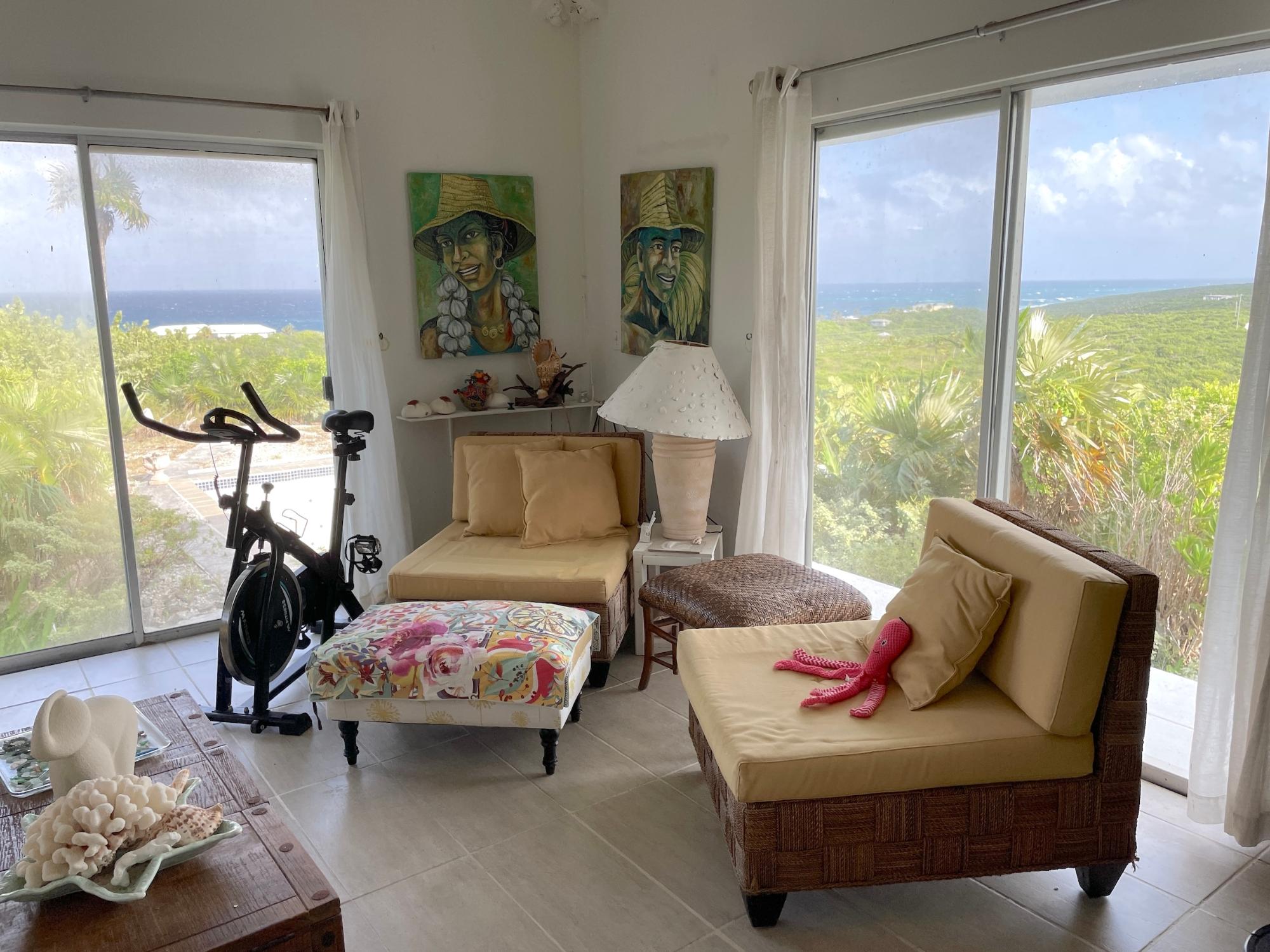 3/1 HOME   POOL/GARAGE