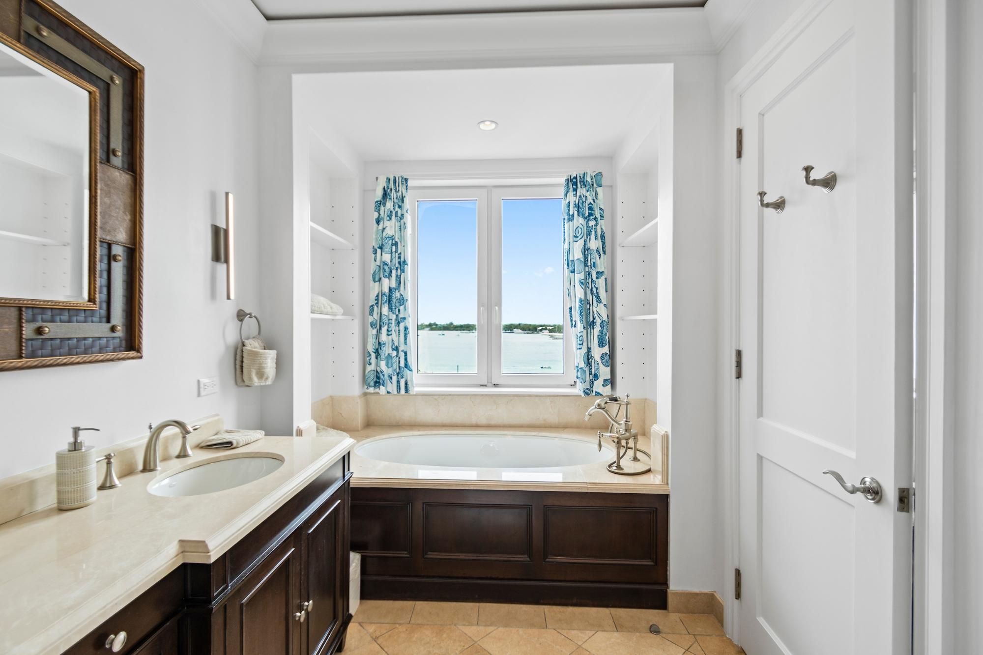 OCEAN CLUB RESIDENCES