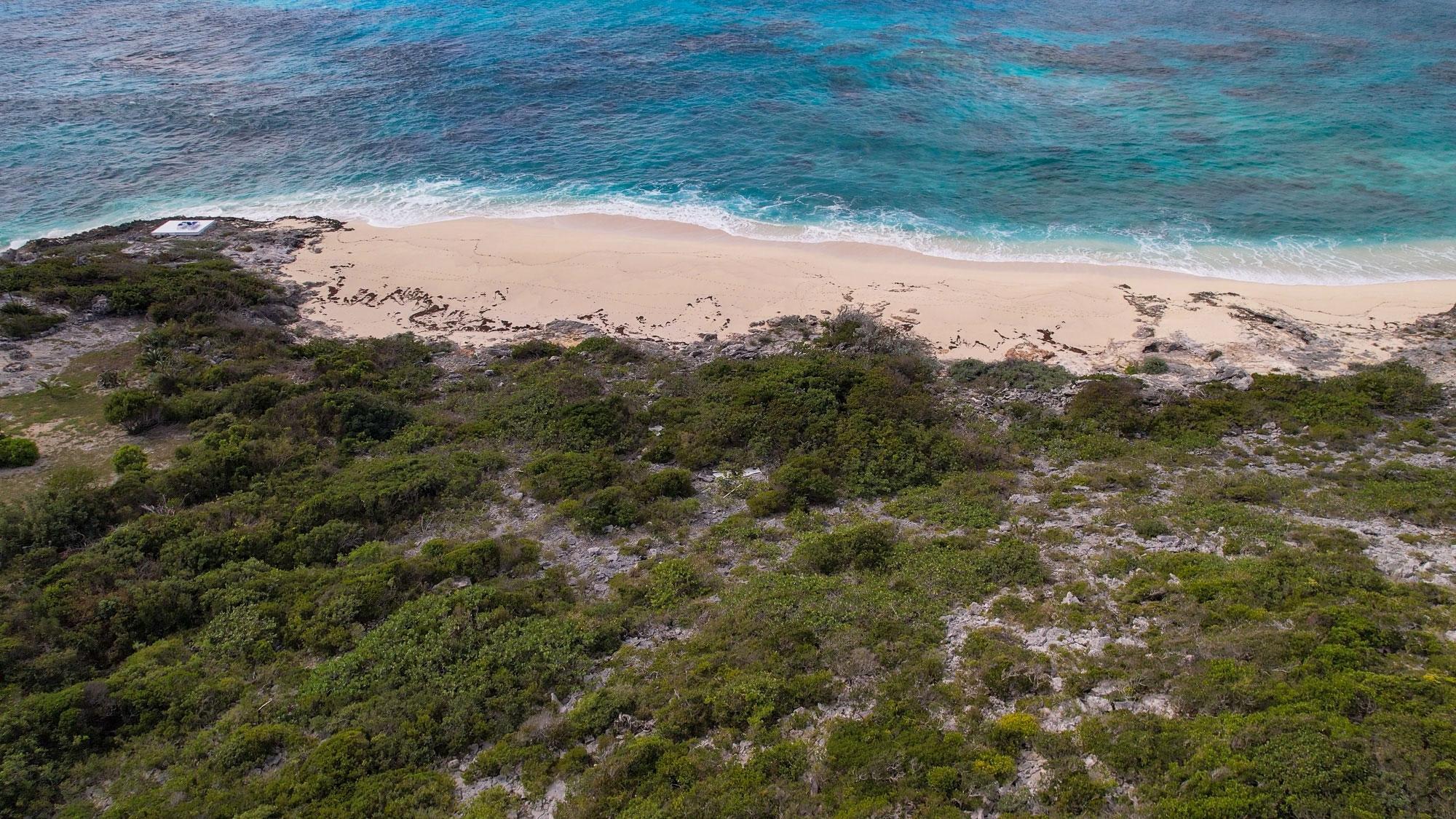 BLK 39, COLUMBUS LANDINGS