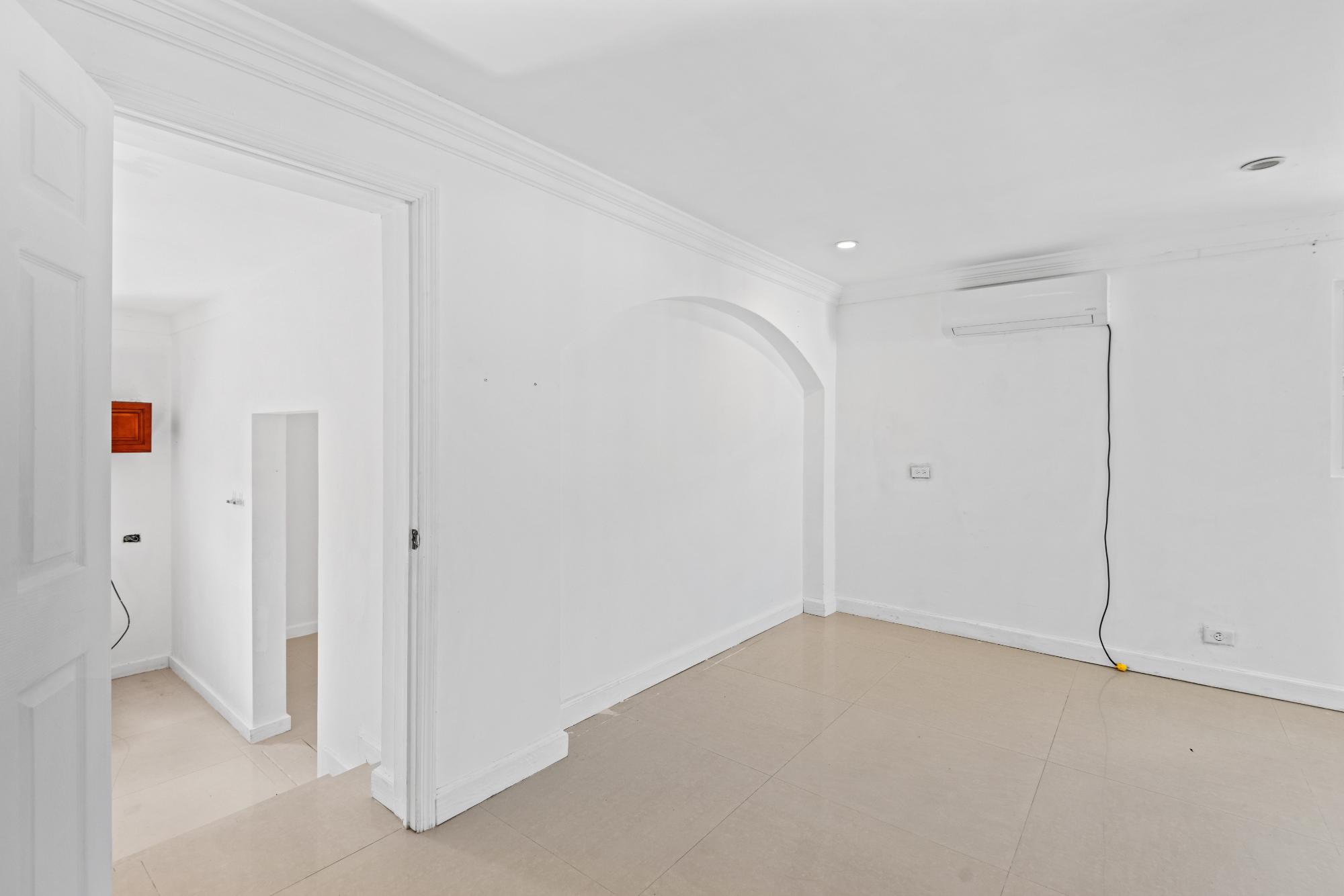 TWYNAM HEIGHTS BOULEVARD