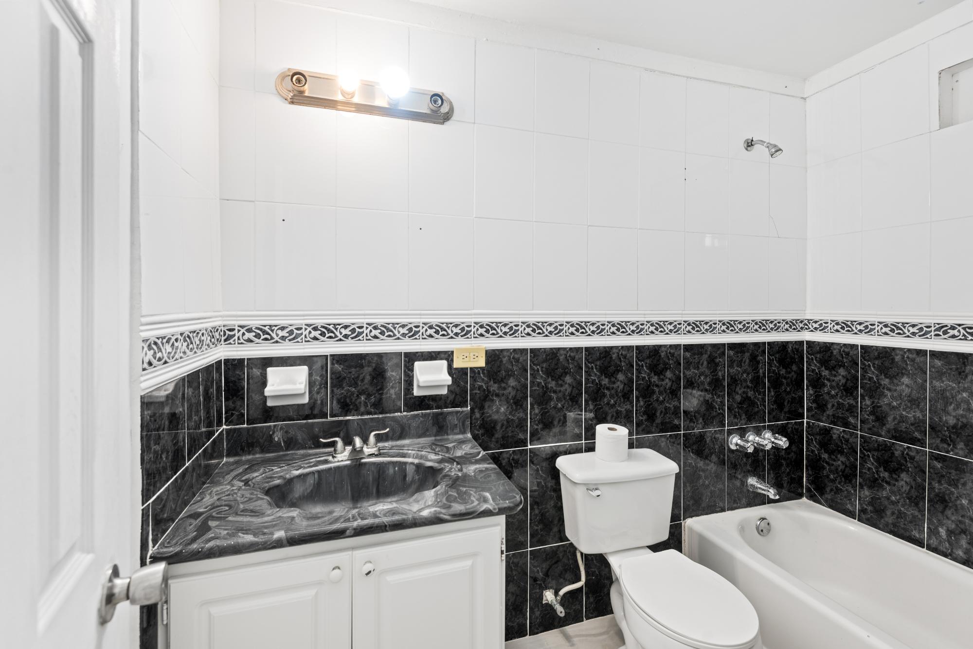 TWYNAM HEIGHTS BOULEVARD