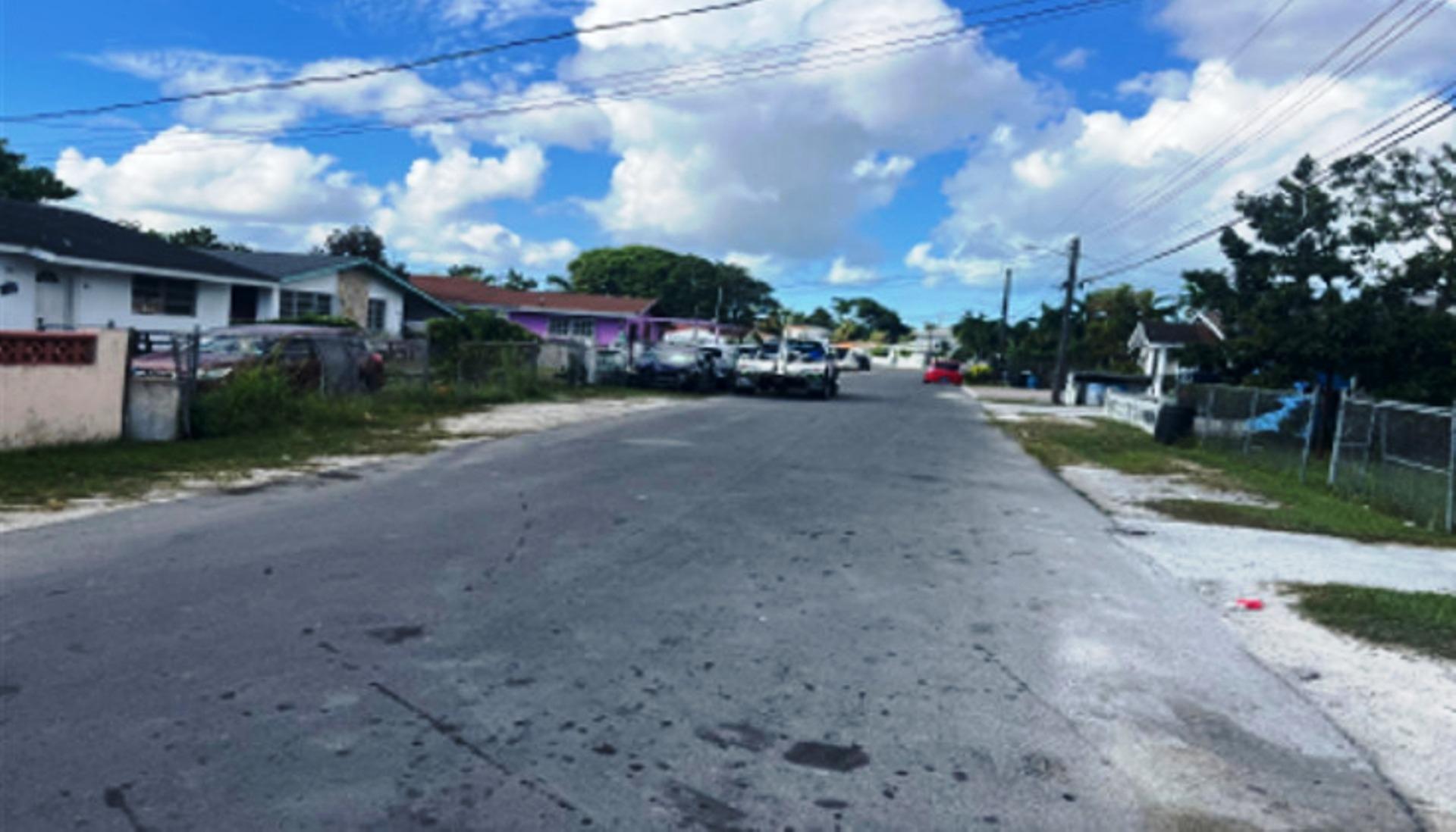 BAMBOO CRESCENT, GOLDEN G