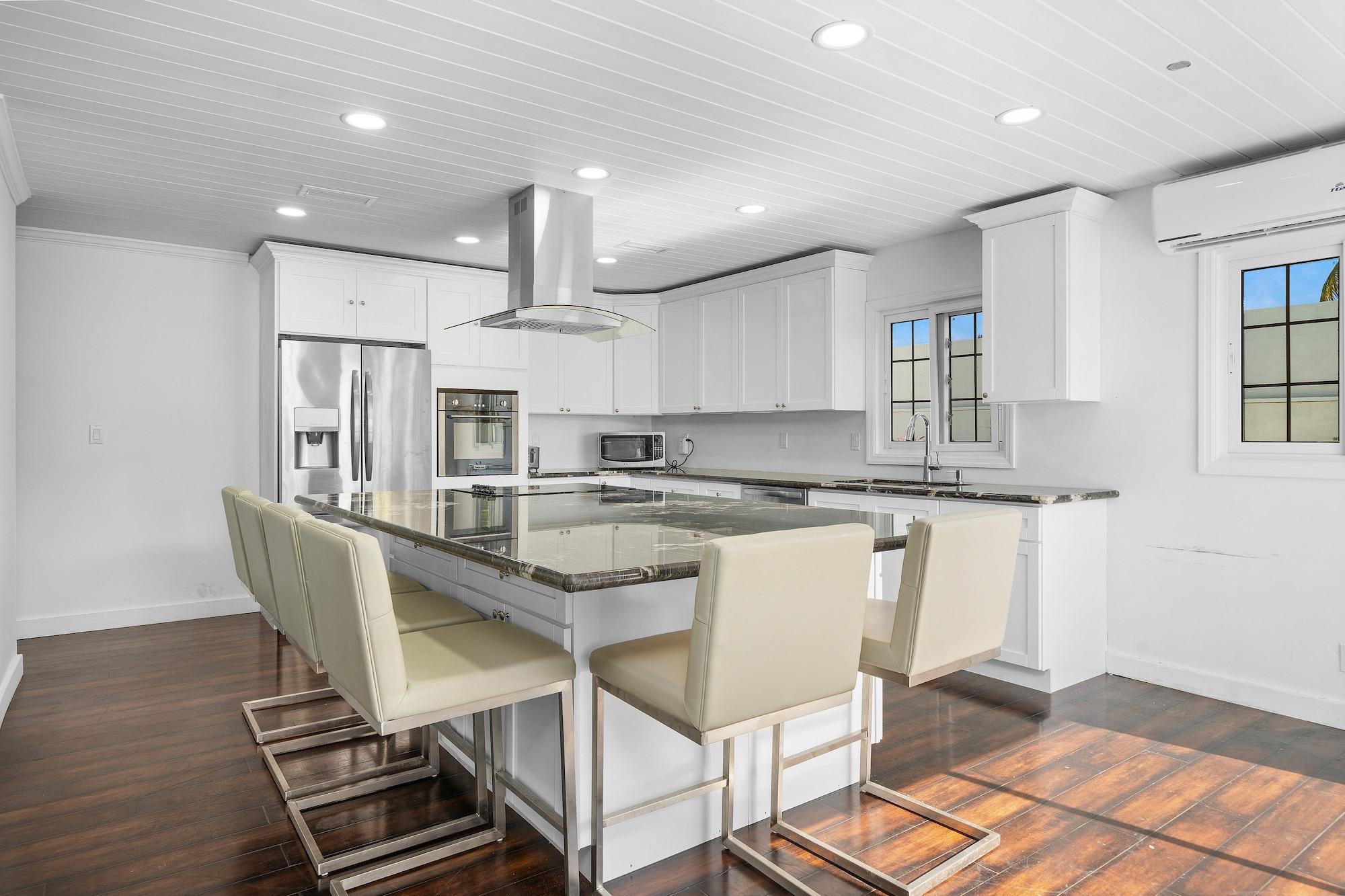 COCONUT BEACHFRONT ESTATE