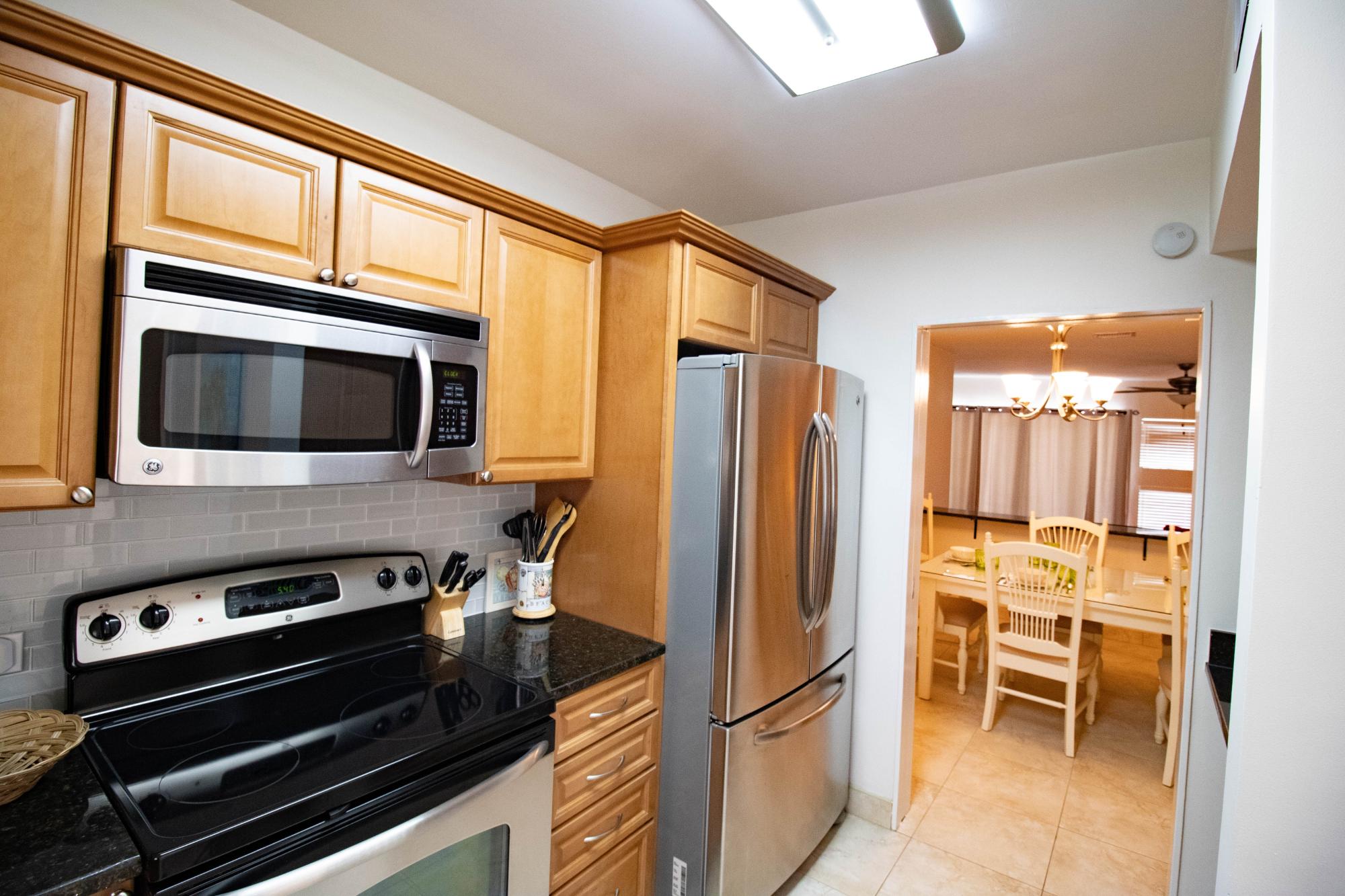 12 MIRAMAR PI RENTAL