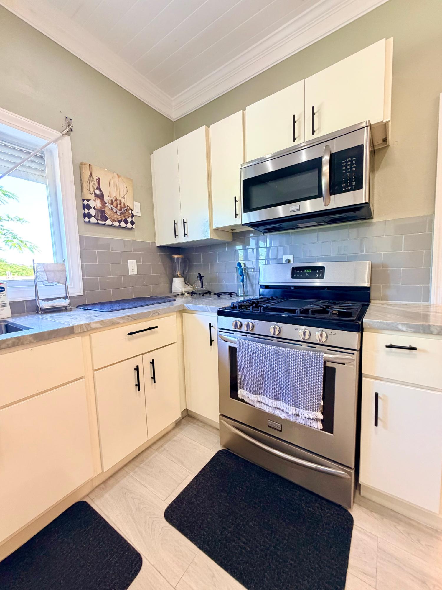 4 BEAUMONTIA AVE. GARDEN