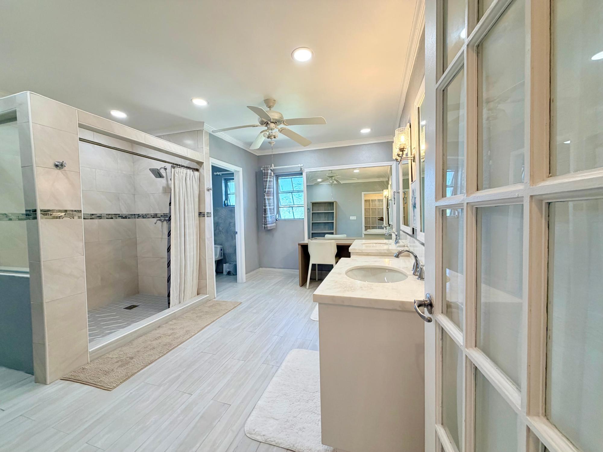 4 BEAUMONTIA AVE. GARDEN