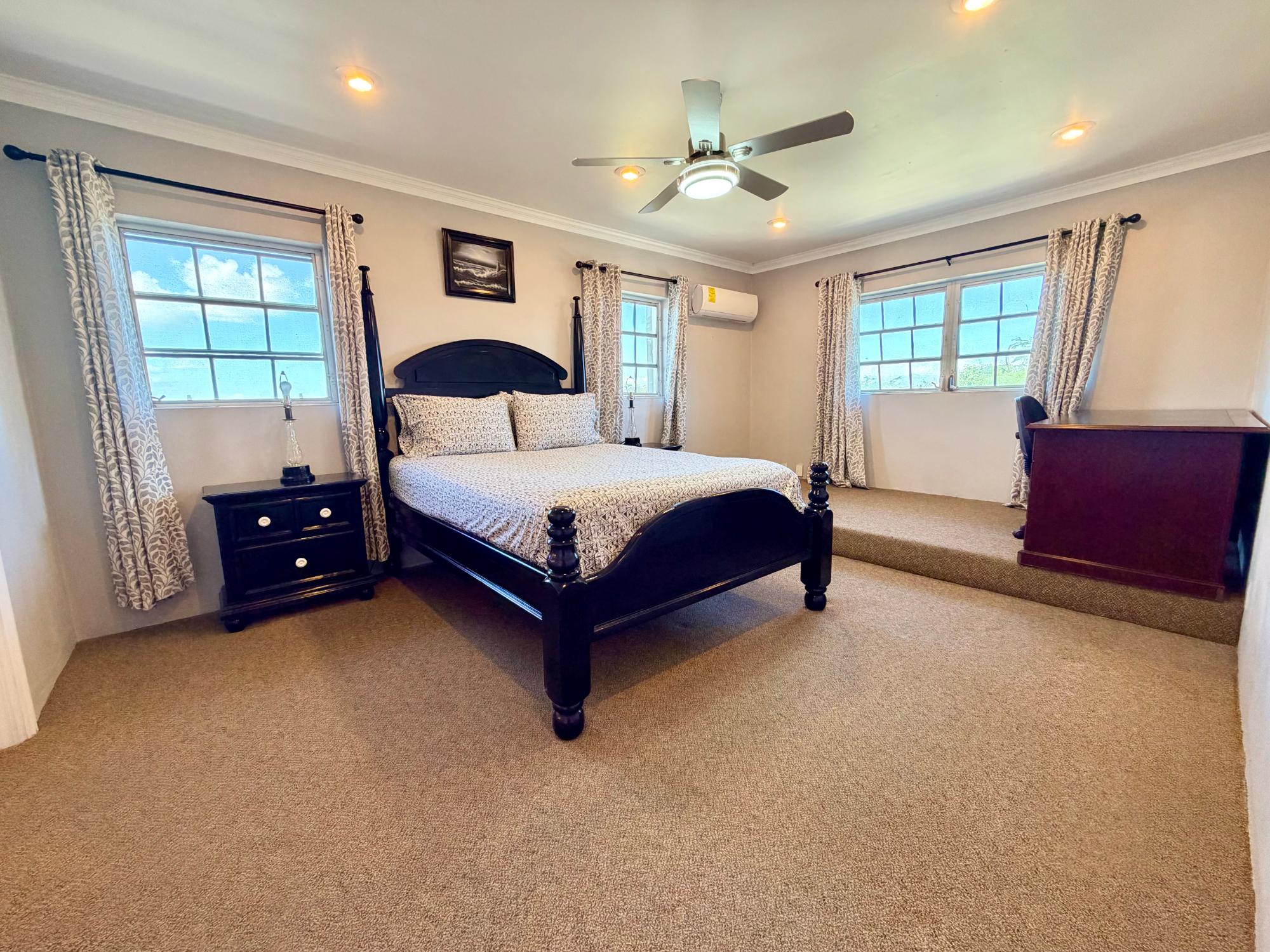 4 BEAUMONTIA AVE. GARDEN