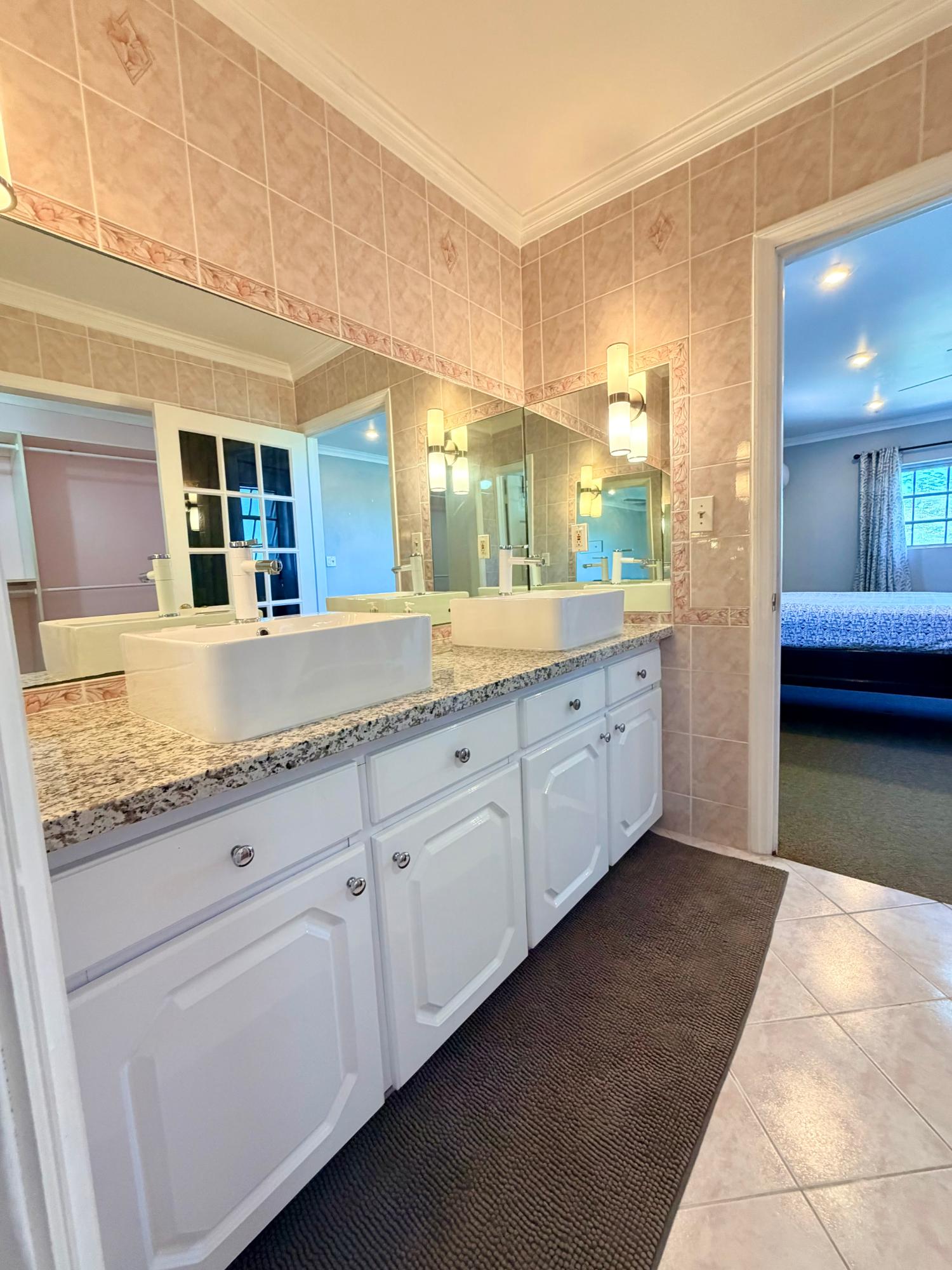 4 BEAUMONTIA AVE. GARDEN