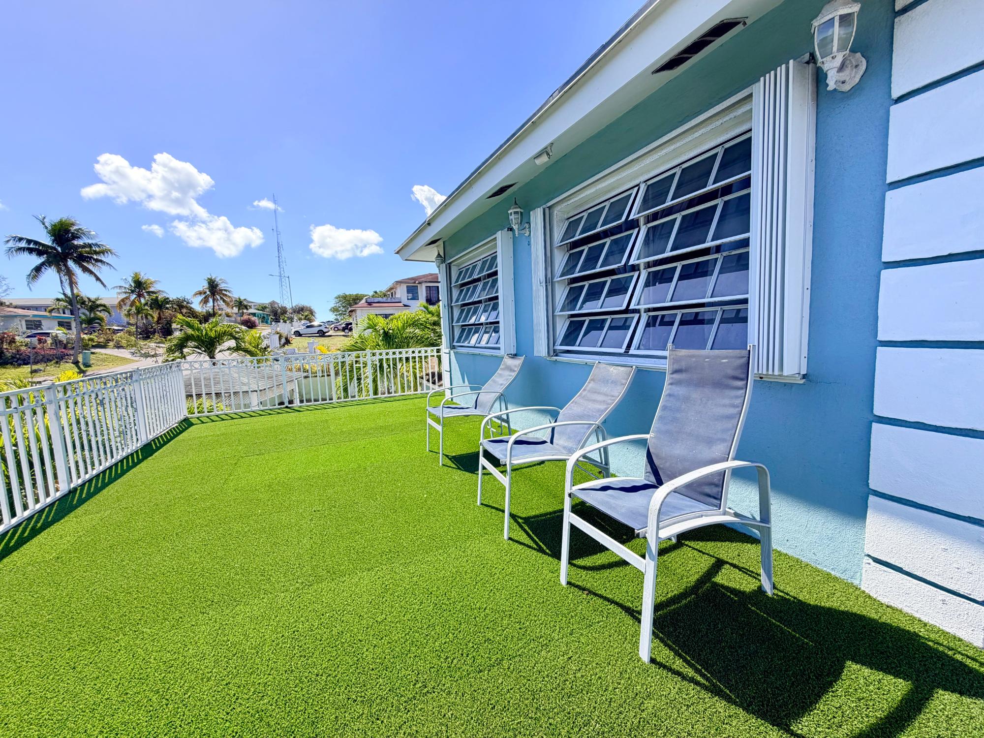 4 BEAUMONTIA AVE. GARDEN