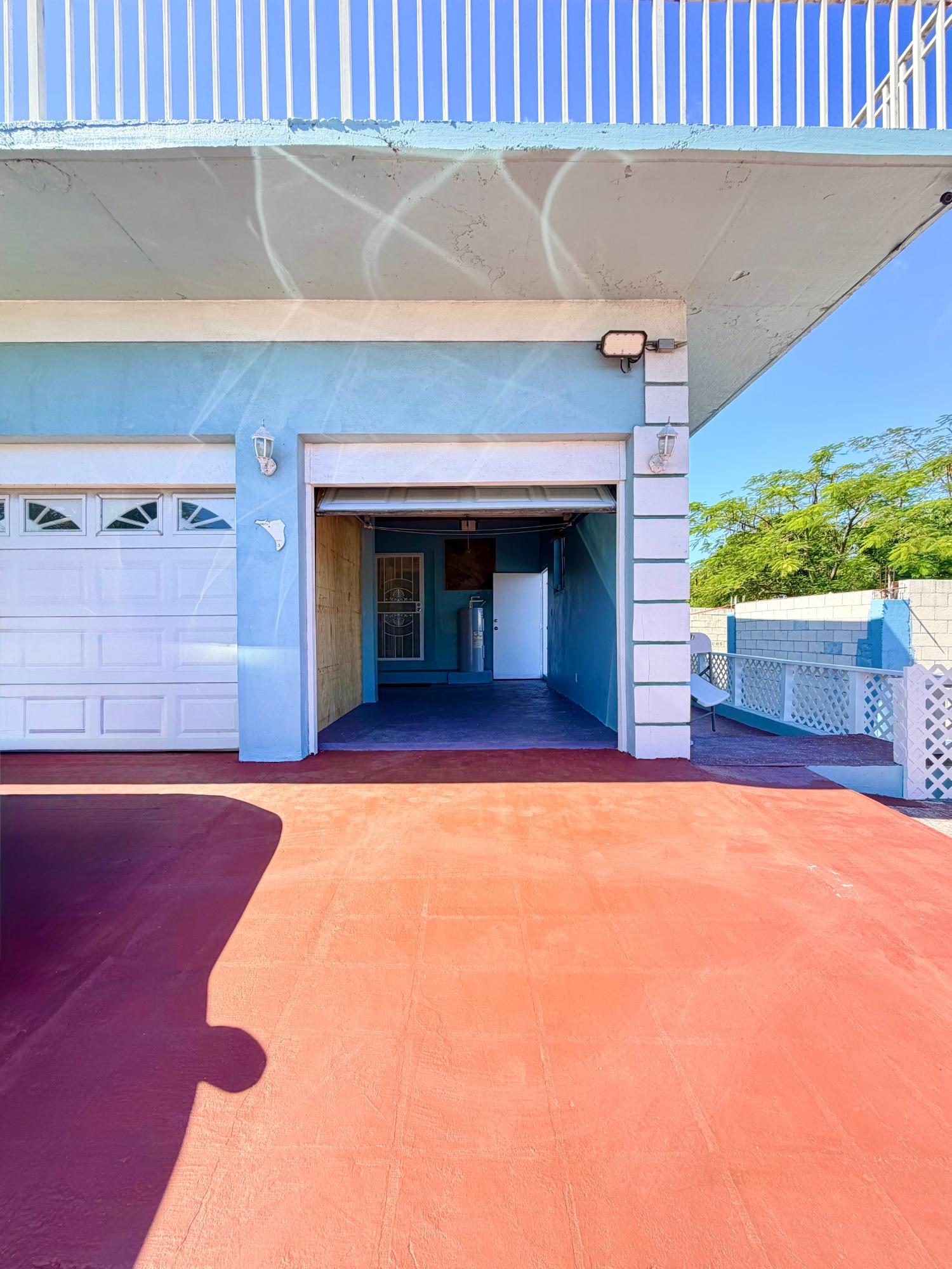 4 BEAUMONTIA AVE. GARDEN