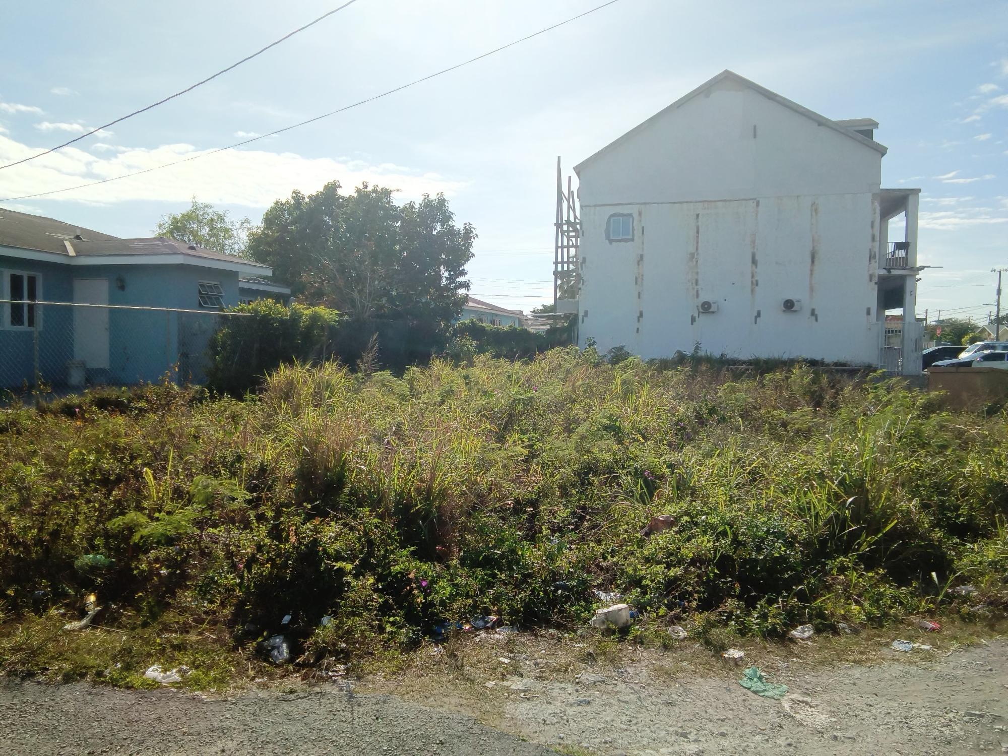 2411- SIR LYNDEN PINDLING