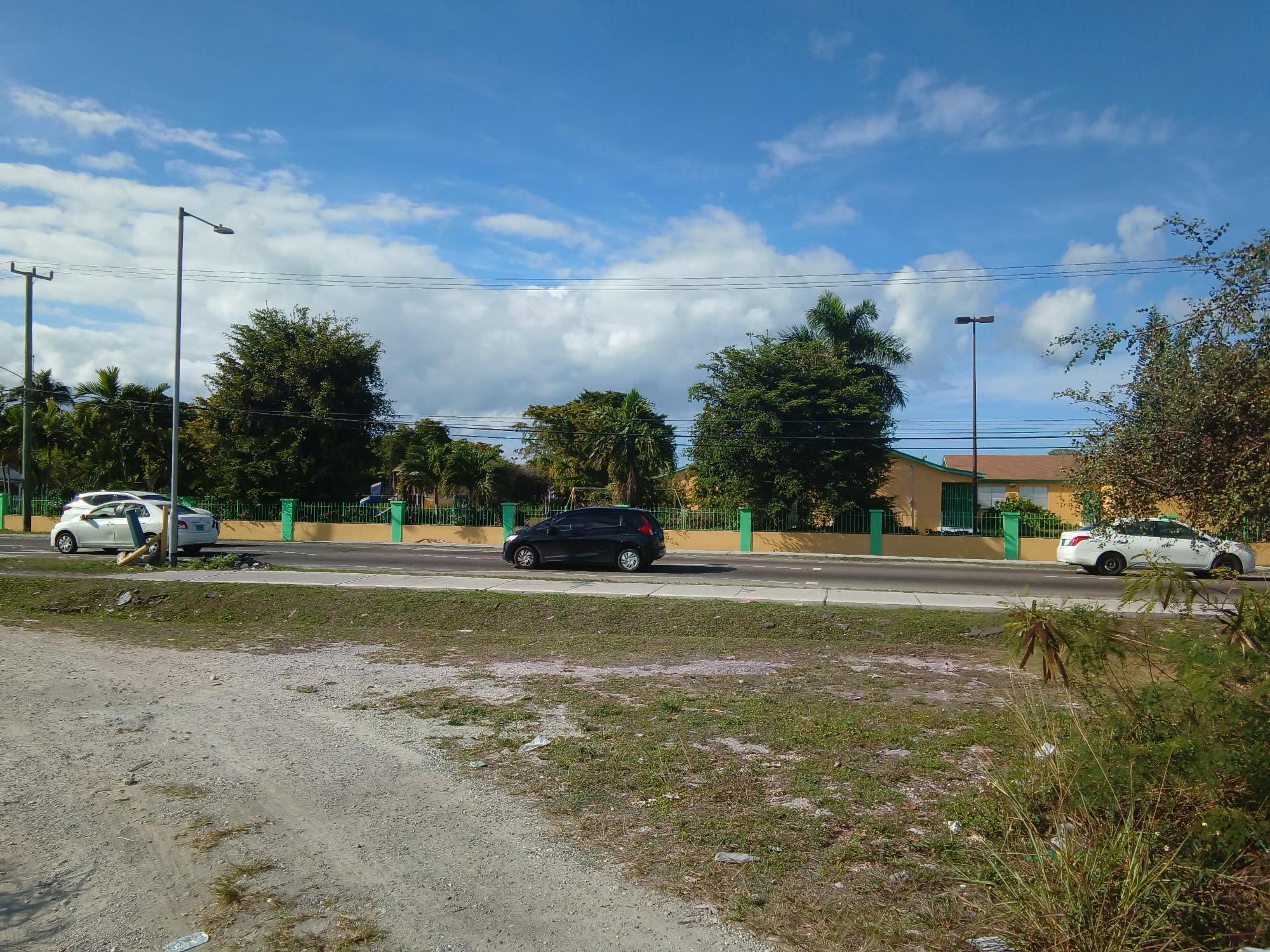 2411- SIR LYNDEN PINDLING