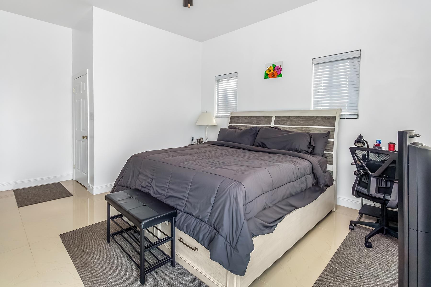 5 ATLANTIC TOWNHOUSE