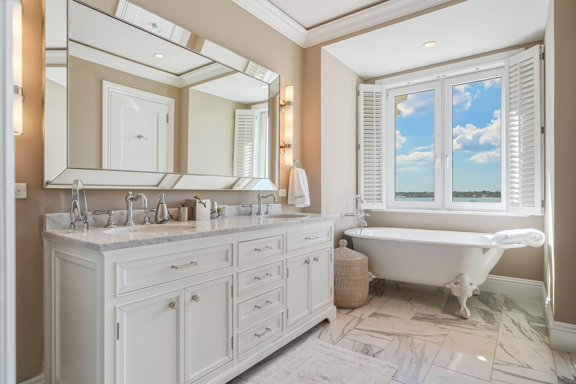 OCEAN CLUB RESIDENCES & M