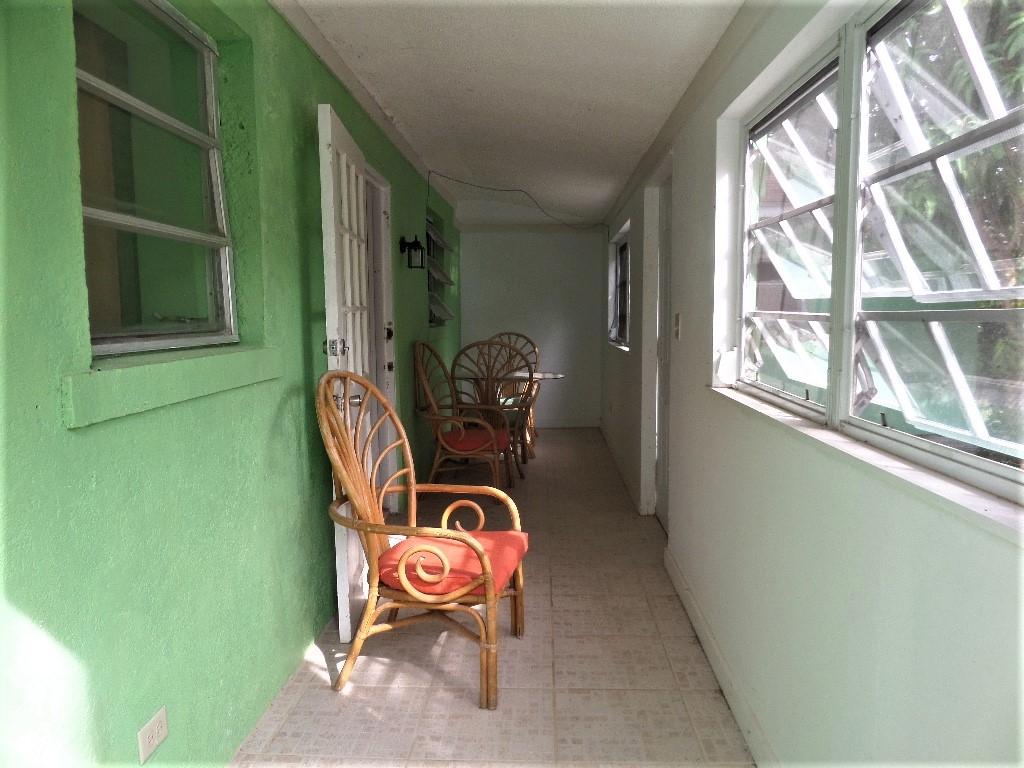 2 BED/1BA HOUSE IN HAMILT