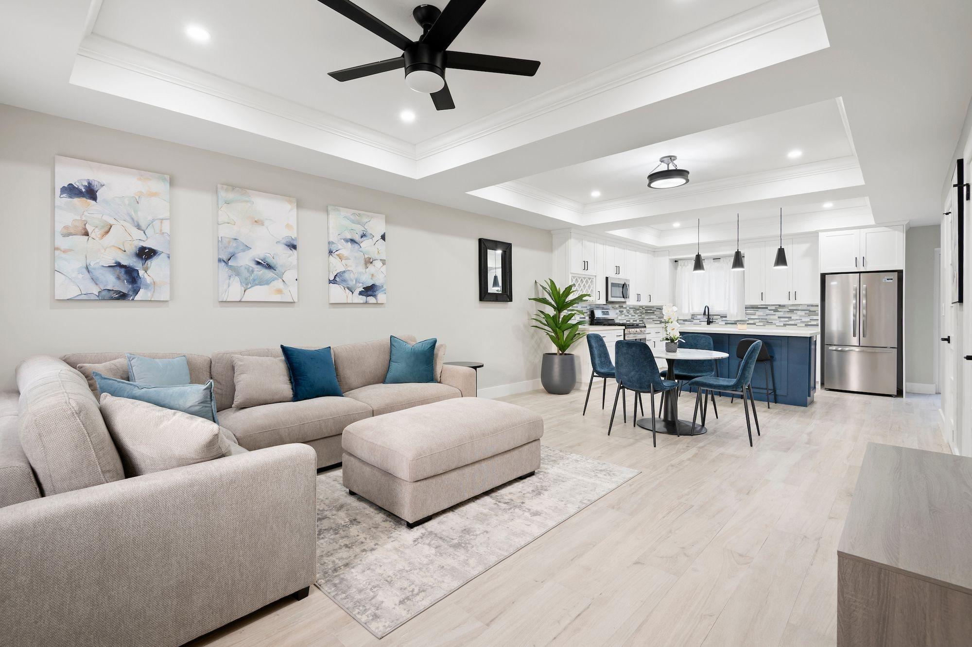 UNIT A TWILIGHT BREEZE