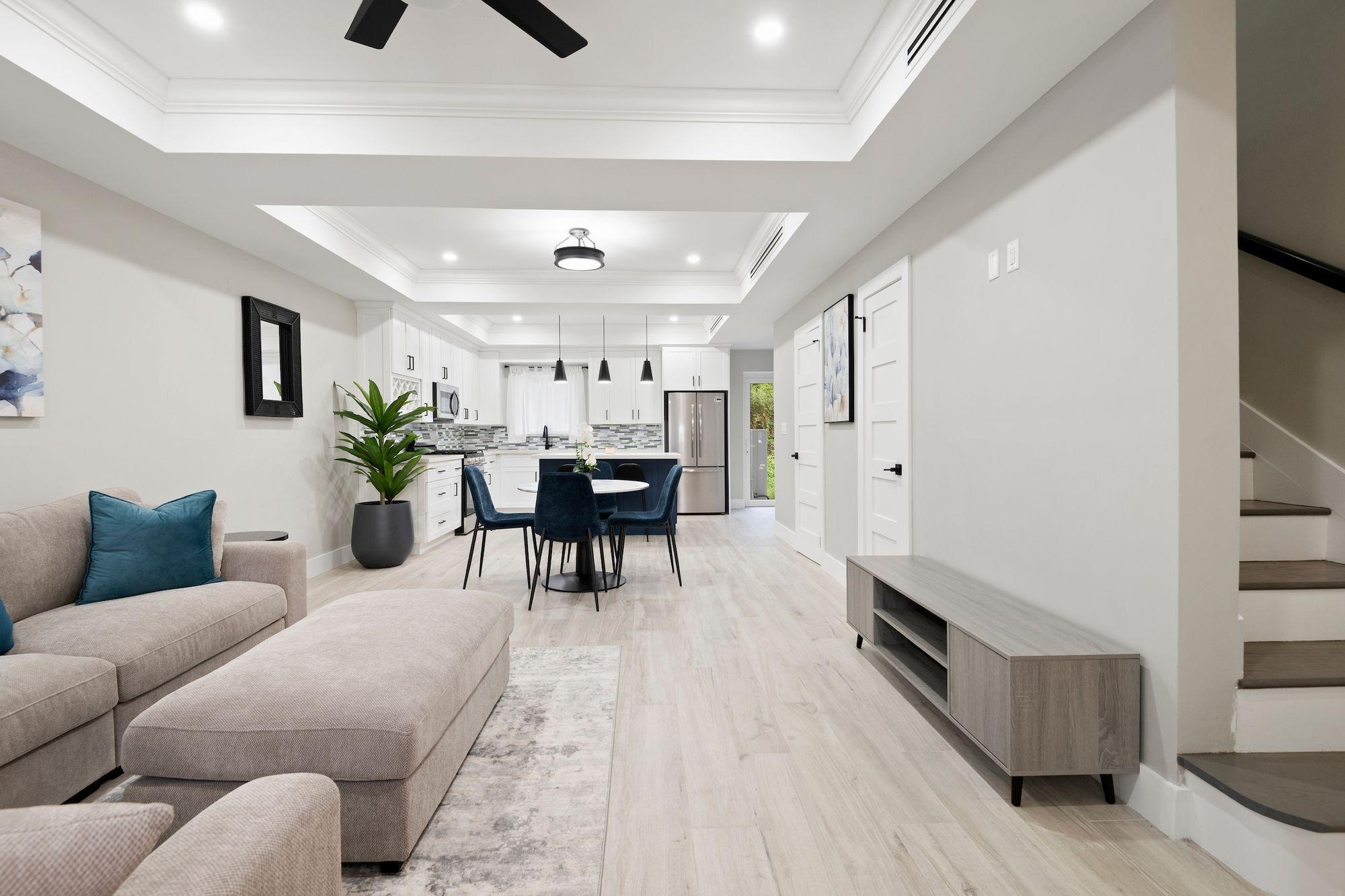 UNIT A TWILIGHT BREEZE