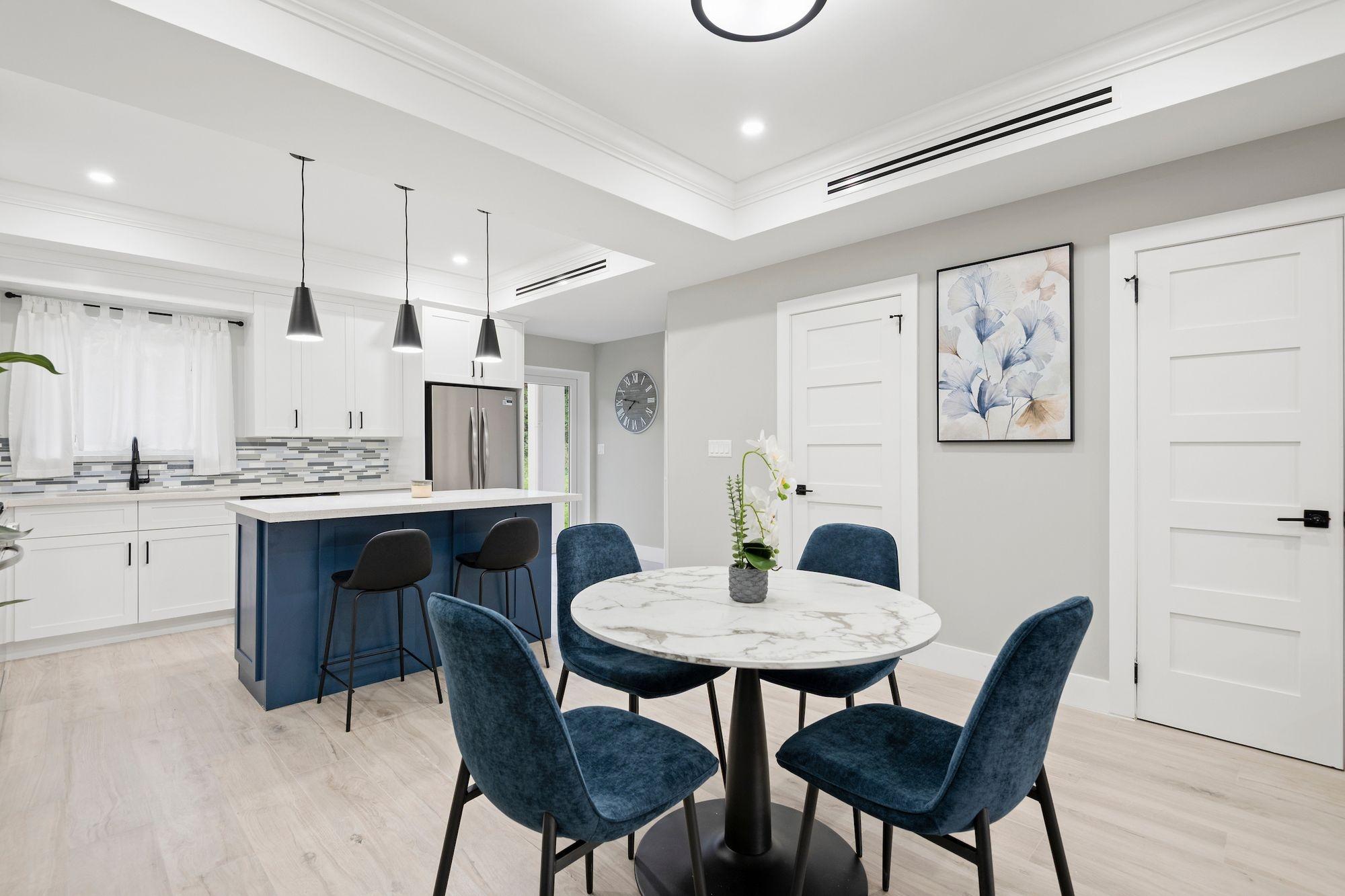 UNIT A TWILIGHT BREEZE