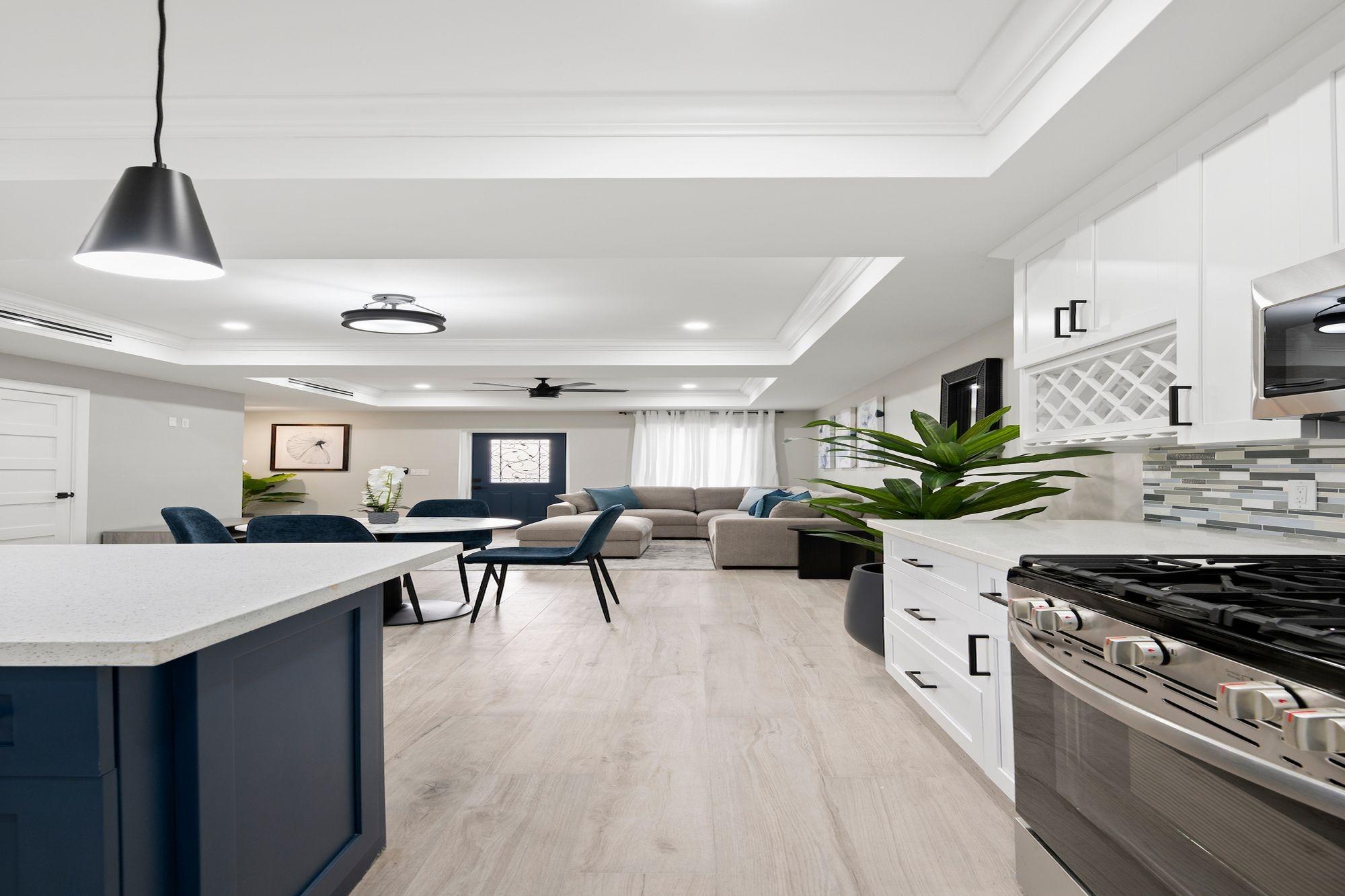 UNIT A TWILIGHT BREEZE