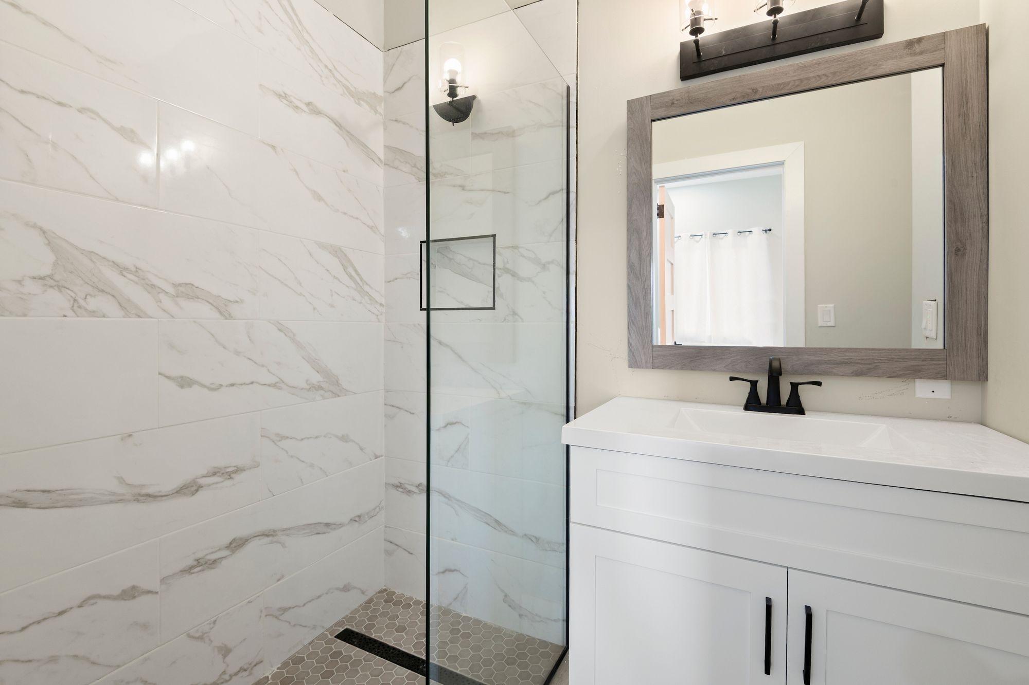 UNIT A TWILIGHT BREEZE