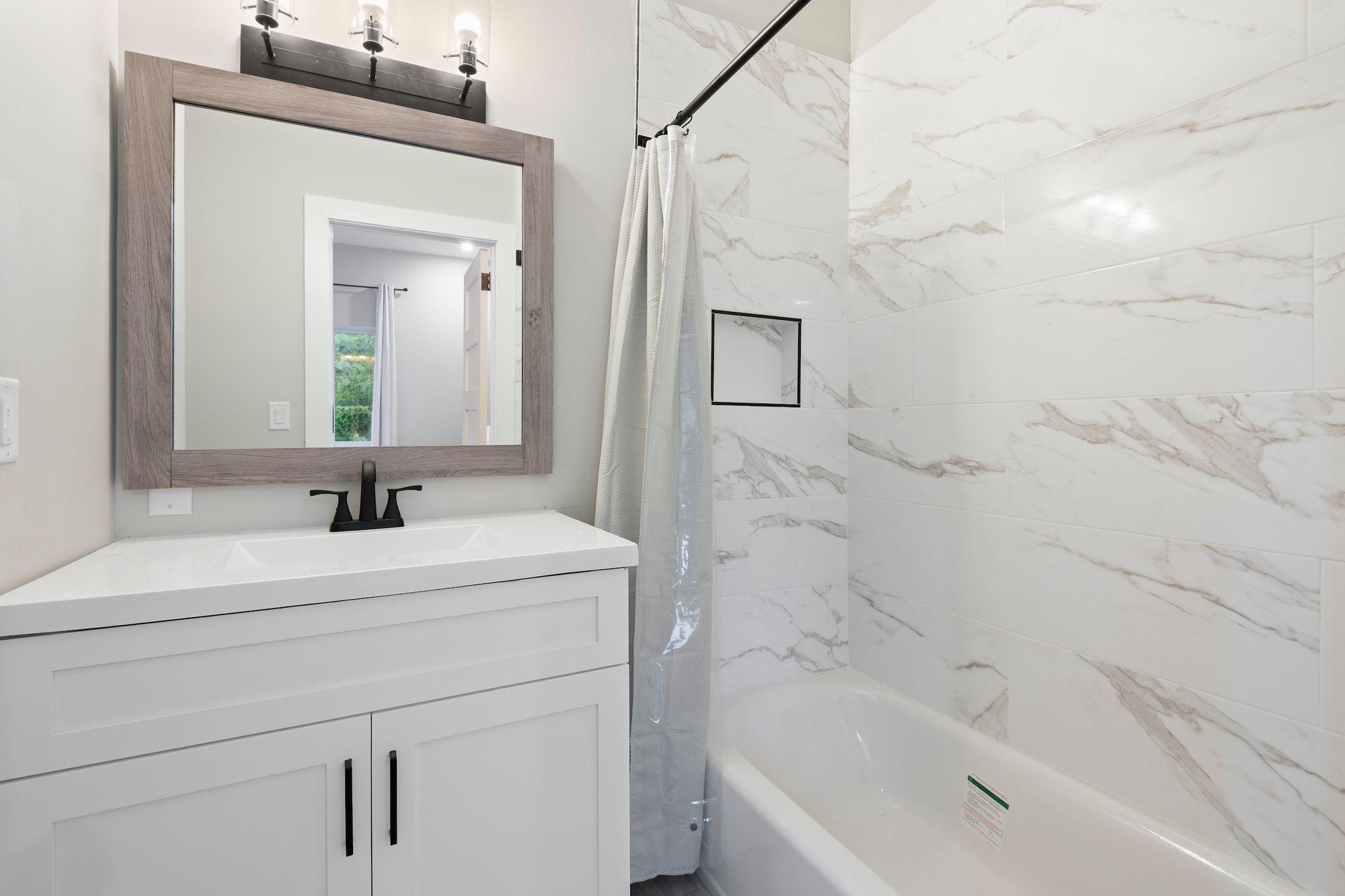 UNIT A TWILIGHT BREEZE