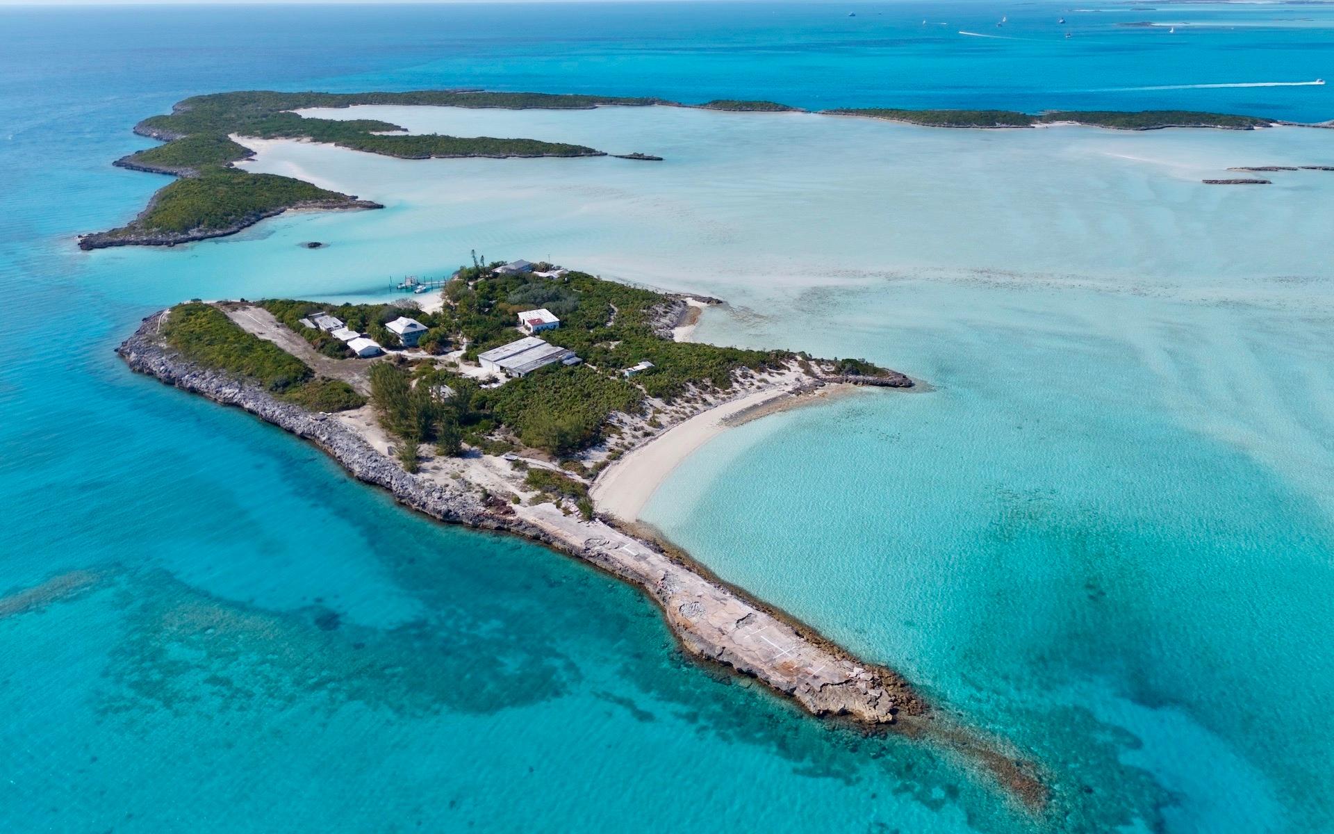 LEAF CAY, PRIVATE ISLAND