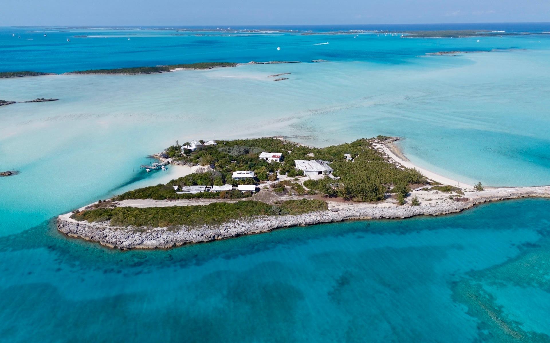 LEAF CAY, PRIVATE ISLAND