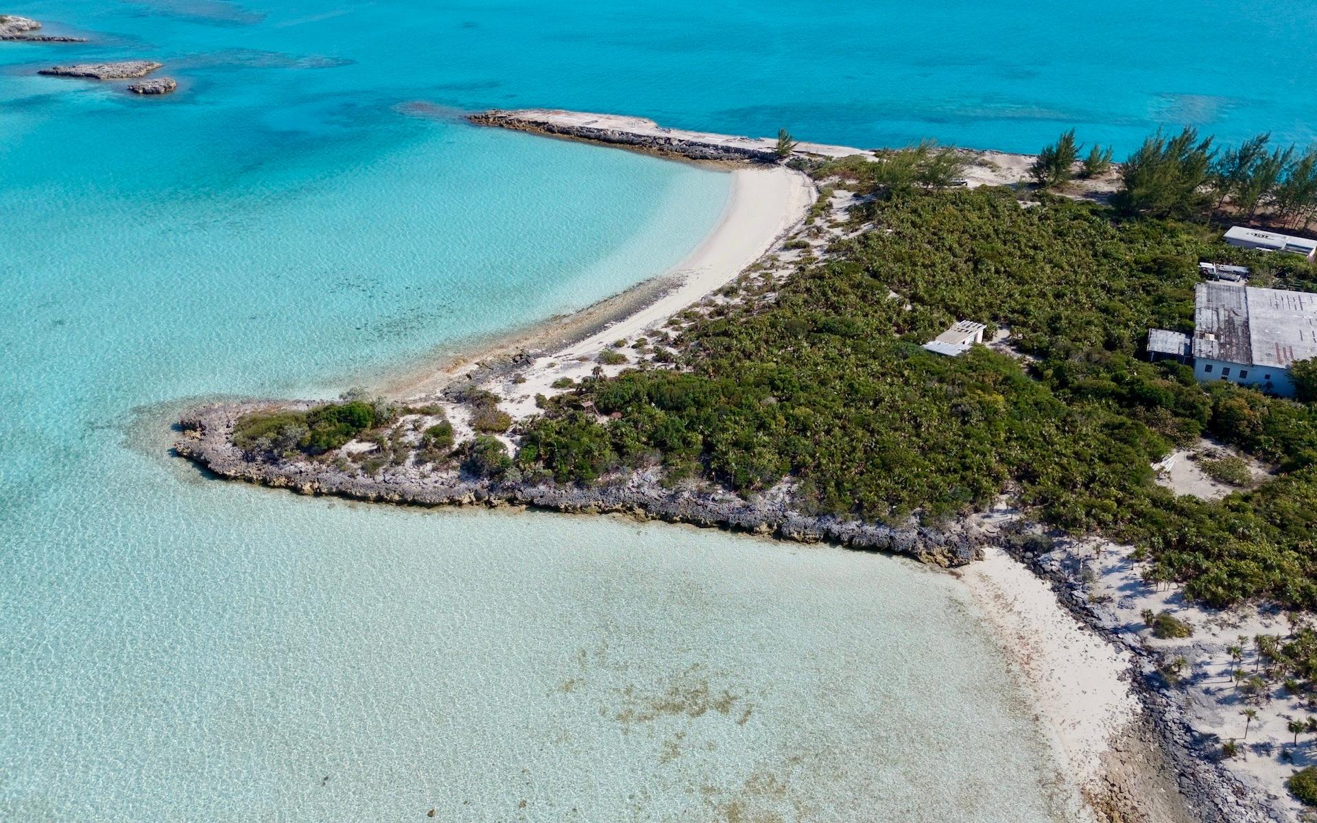 LEAF CAY, PRIVATE ISLAND
