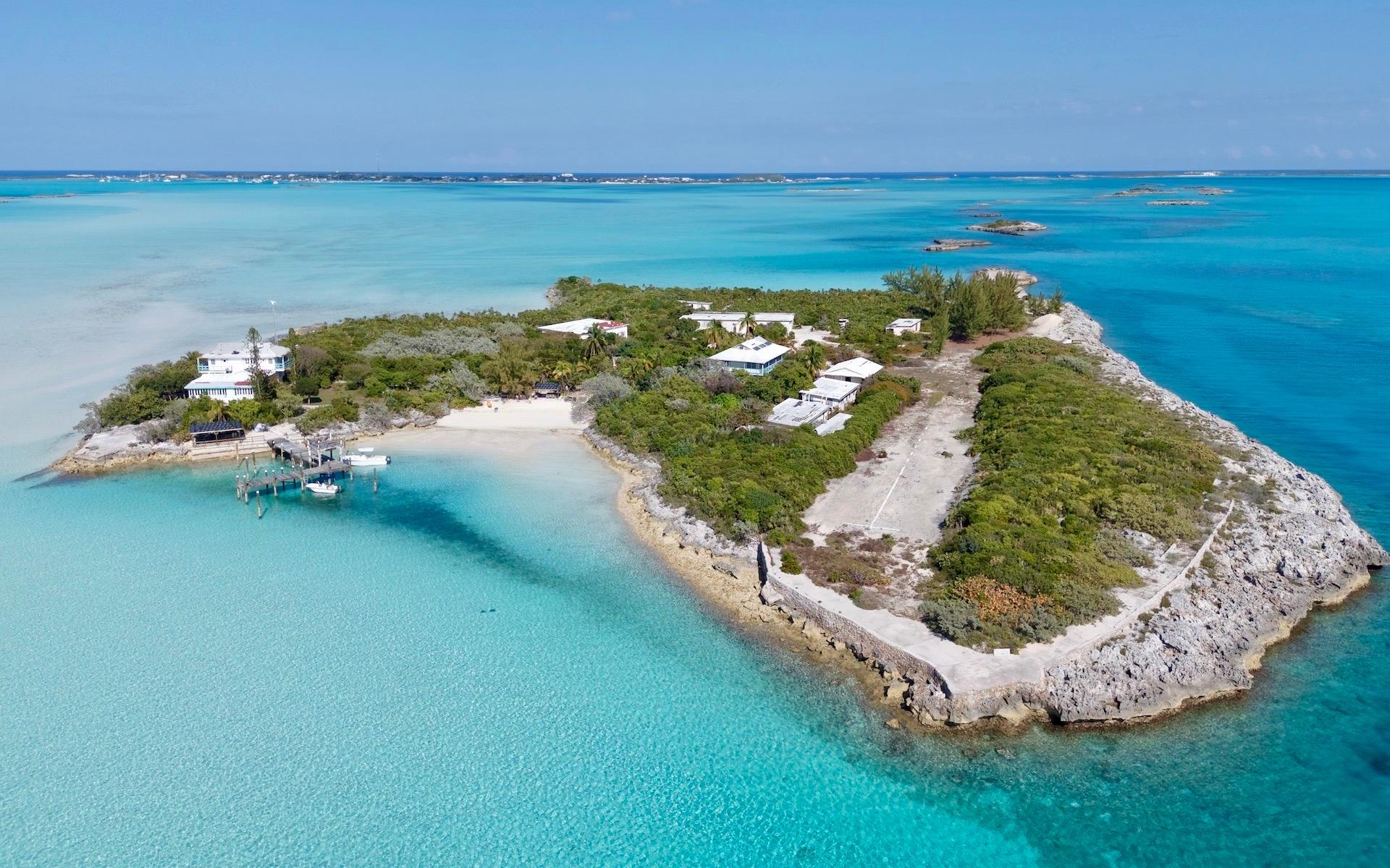 LEAF CAY, PRIVATE ISLAND