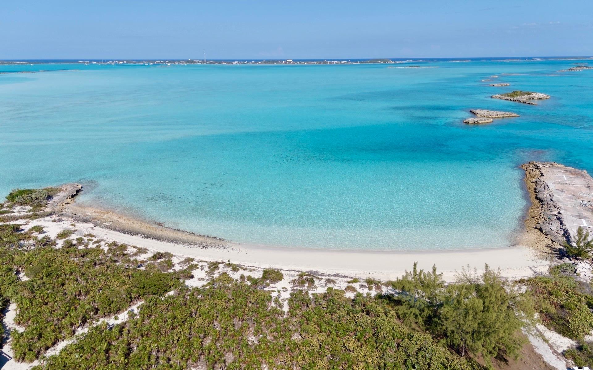 LEAF CAY, PRIVATE ISLAND