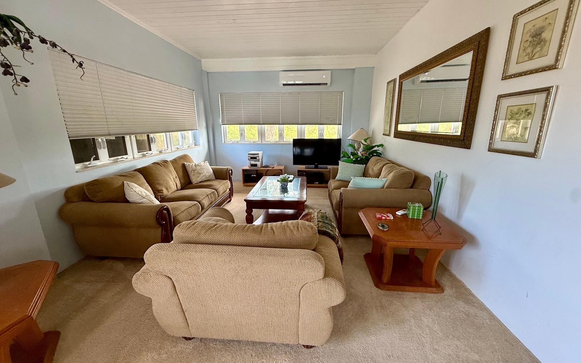 LEAF CAY, PRIVATE ISLAND