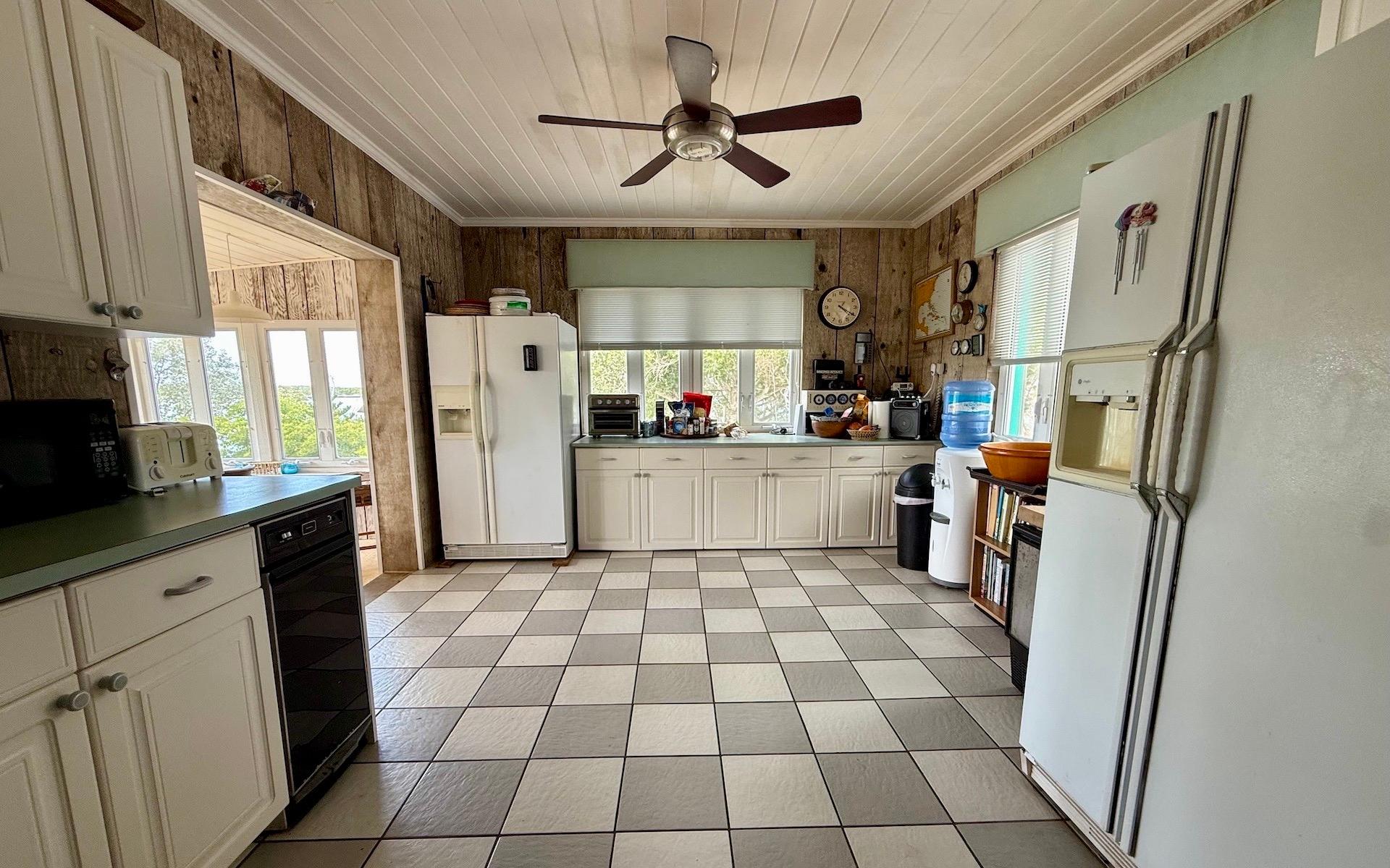 LEAF CAY, PRIVATE ISLAND