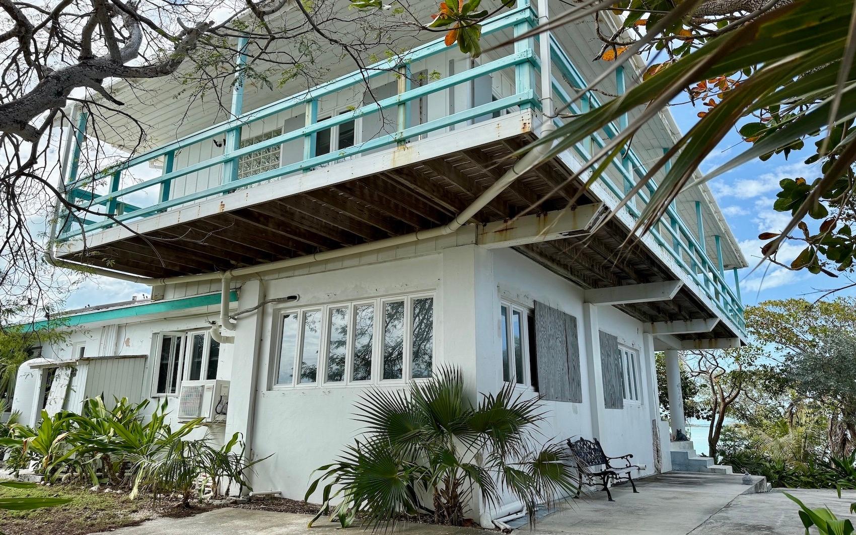 LEAF CAY, PRIVATE ISLAND