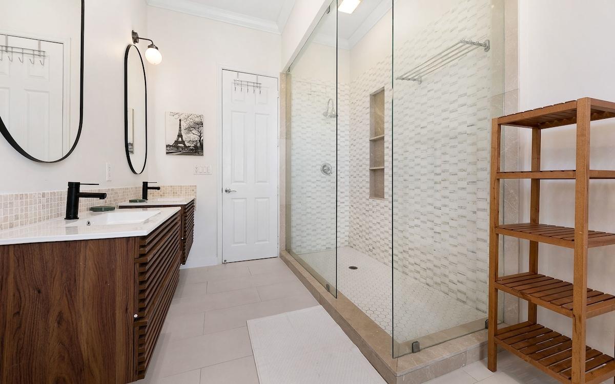 LOT 4, BALMORAL ESTATES