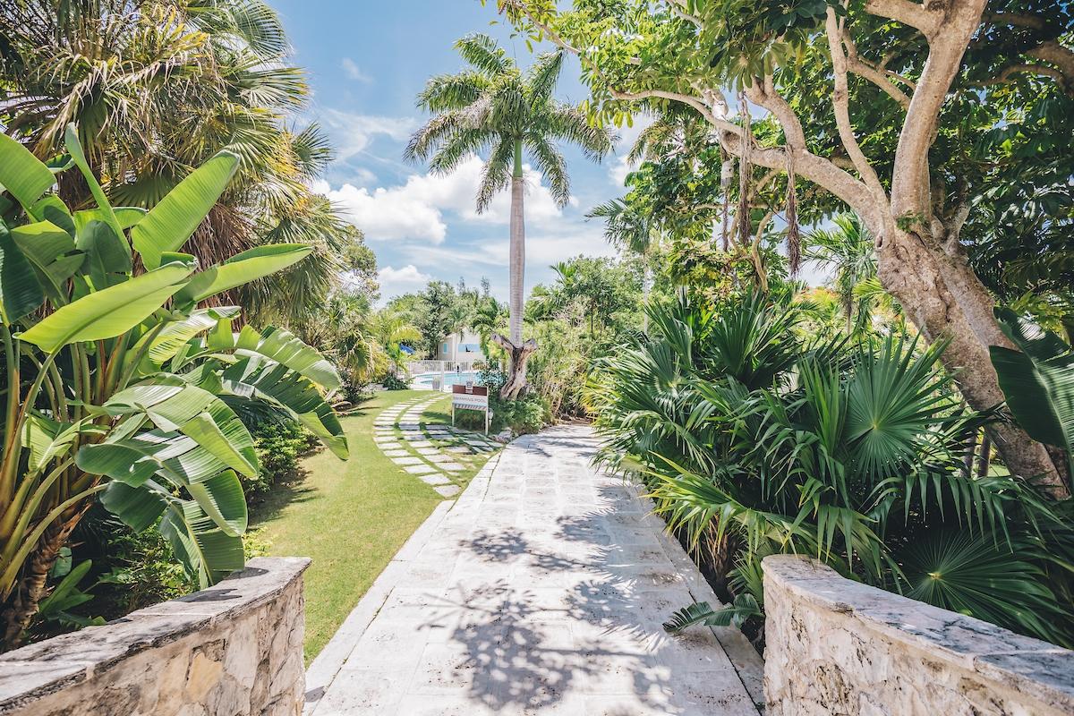 LOT 4, BALMORAL ESTATES