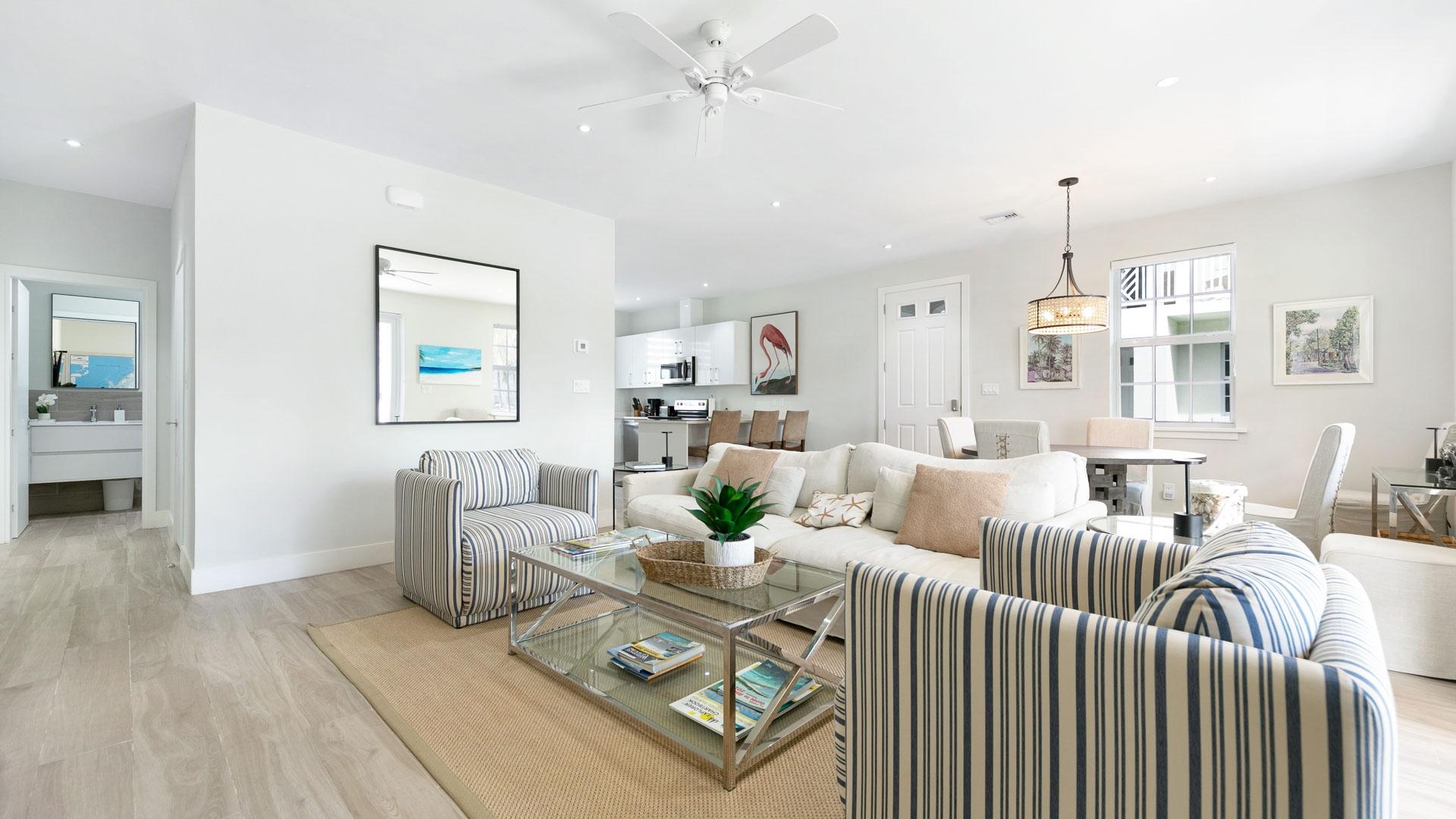 GALLEON BAY, PALM CAY