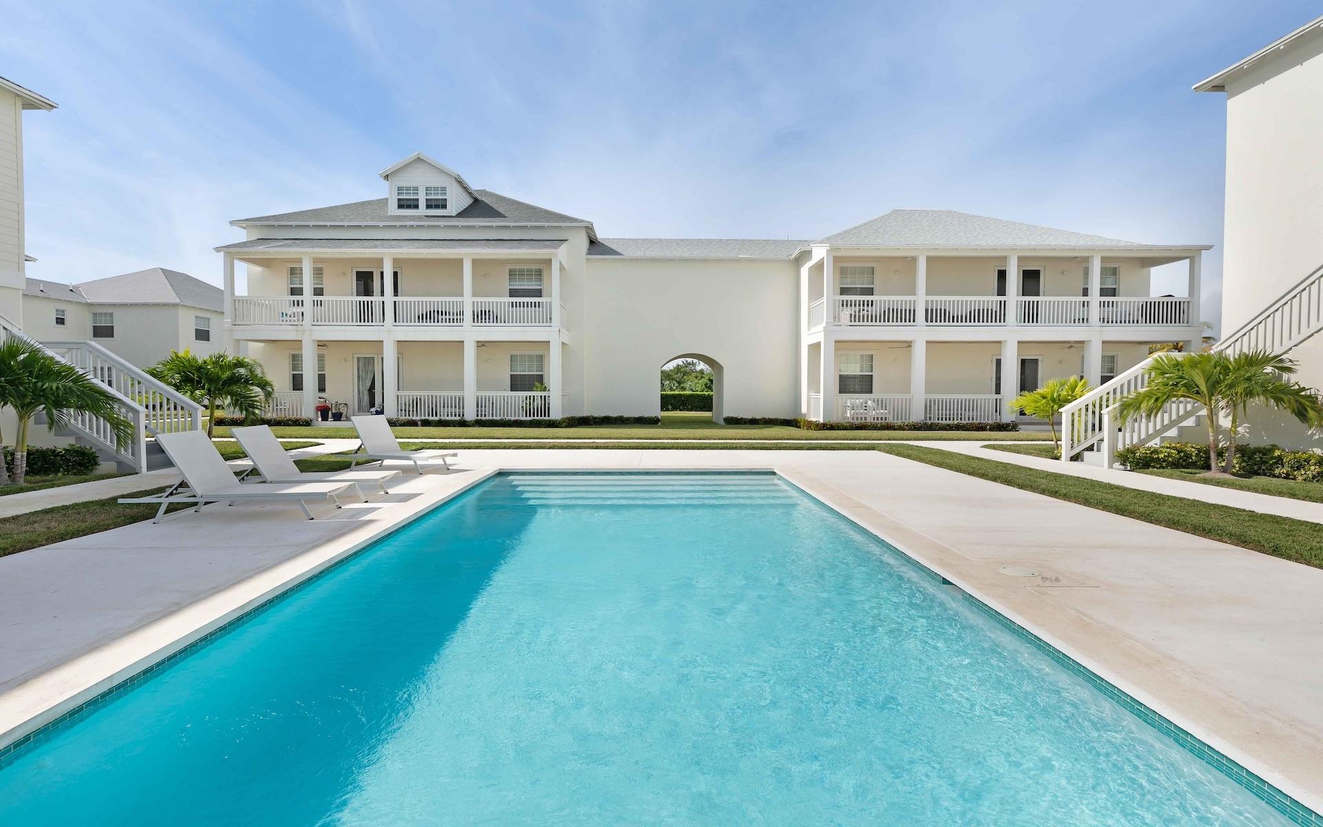 GALLEON BAY, PALM CAY