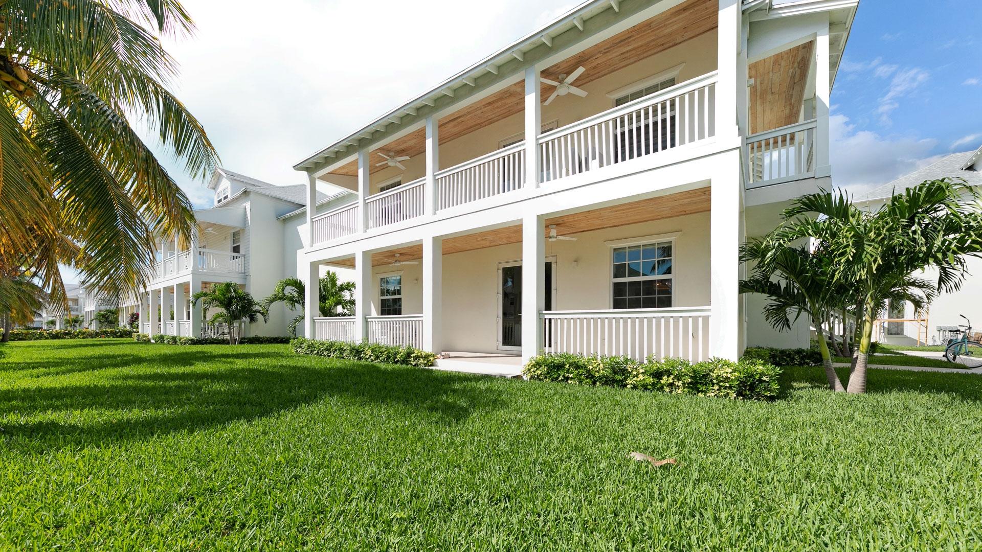 GALLEON BAY, PALM CAY