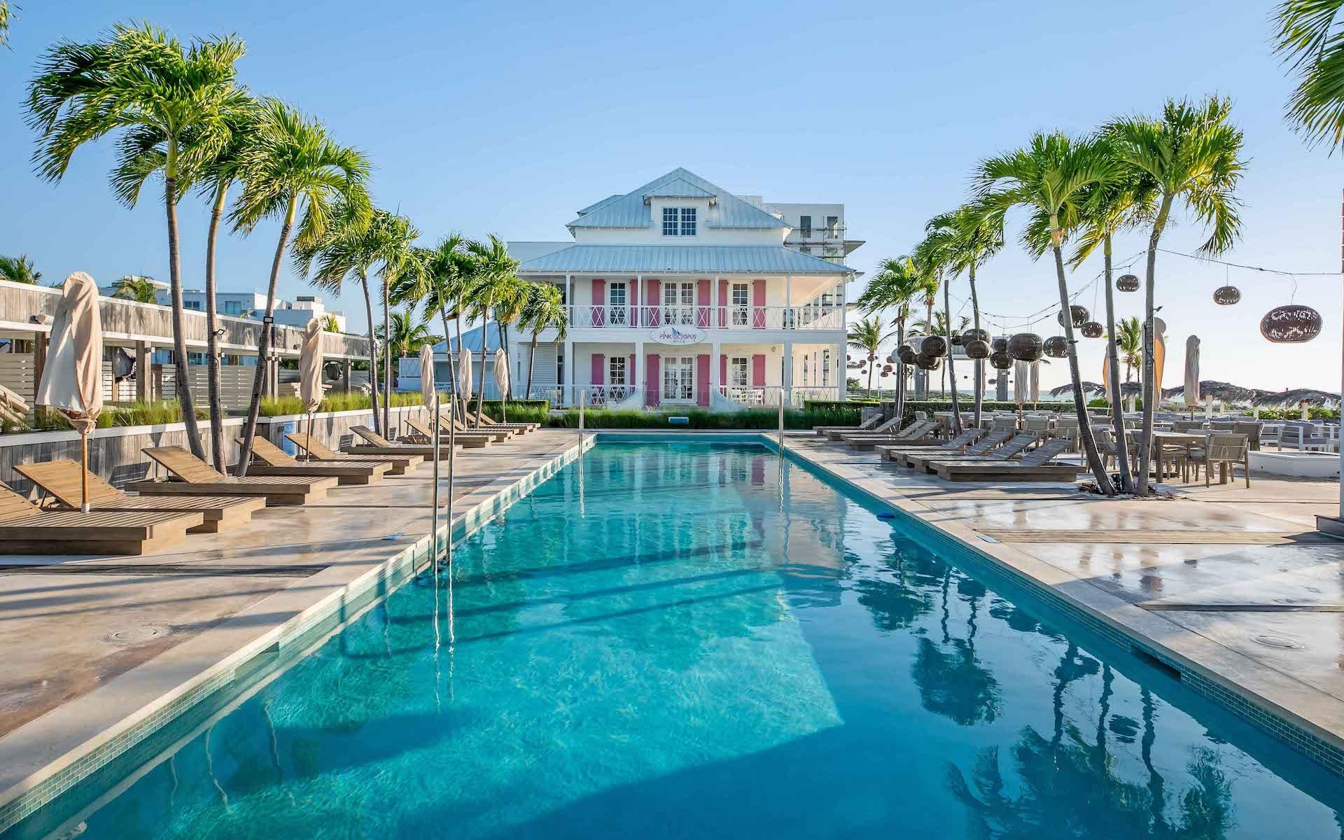 GALLEON BAY, PALM CAY
