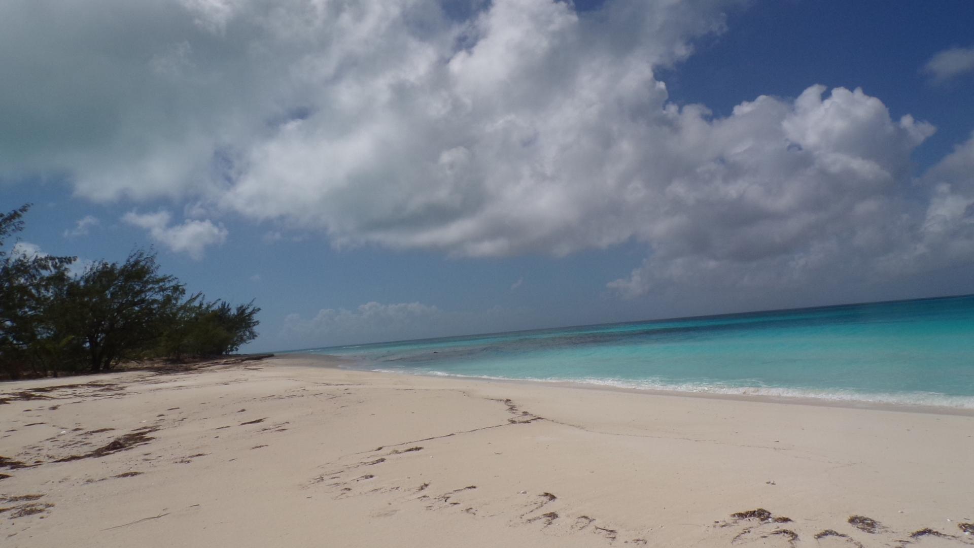 CAPE SANTA MARIA BEACH LO