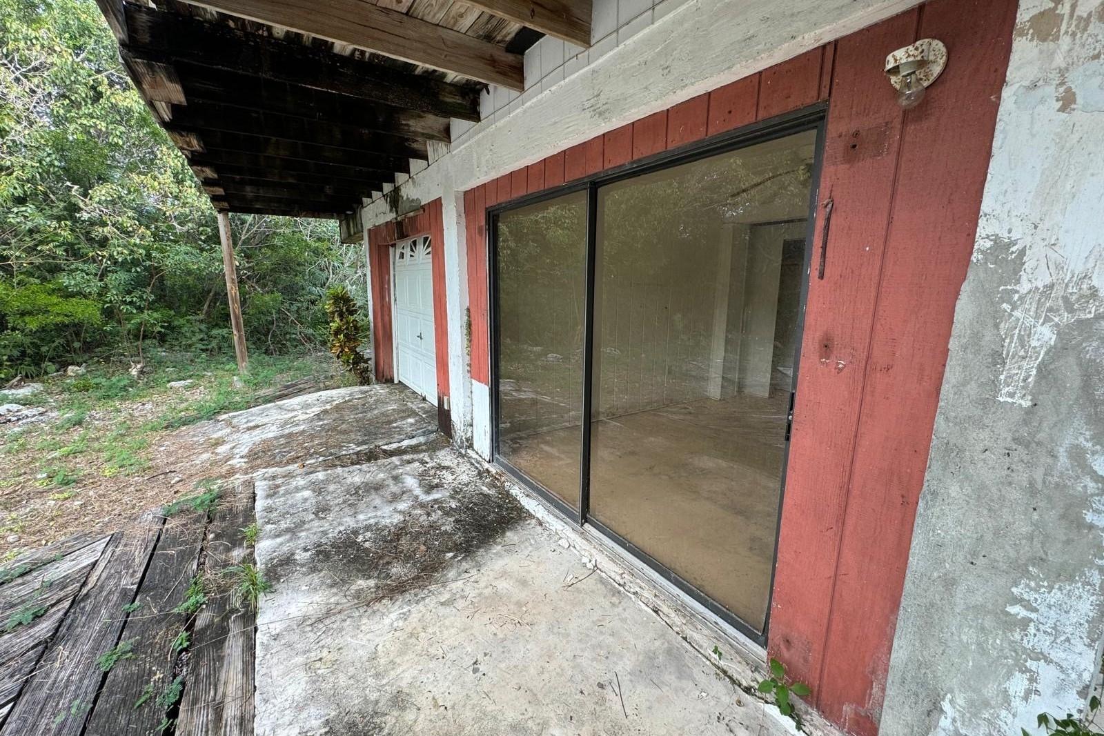 DOME HOUSE BAHAMA SOUND 2